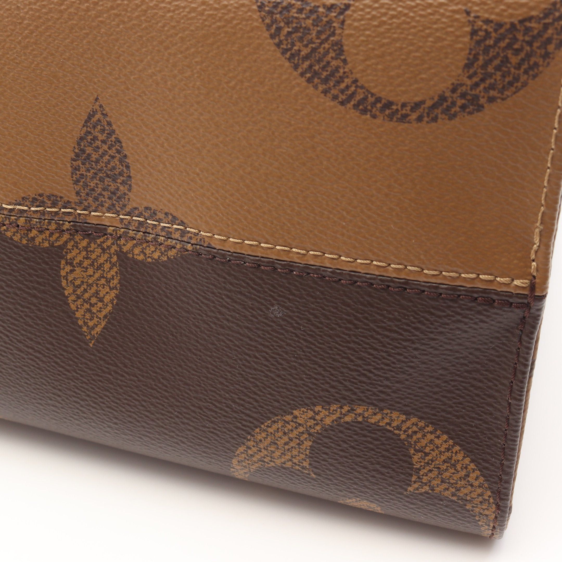 Louis Vuitton Louis Vuitton On-The-Go Mm Monogram Giant Reverse Shoulder Bag Tote Leather Brown Beige Size ONE SIZE - 7 Thumbnail