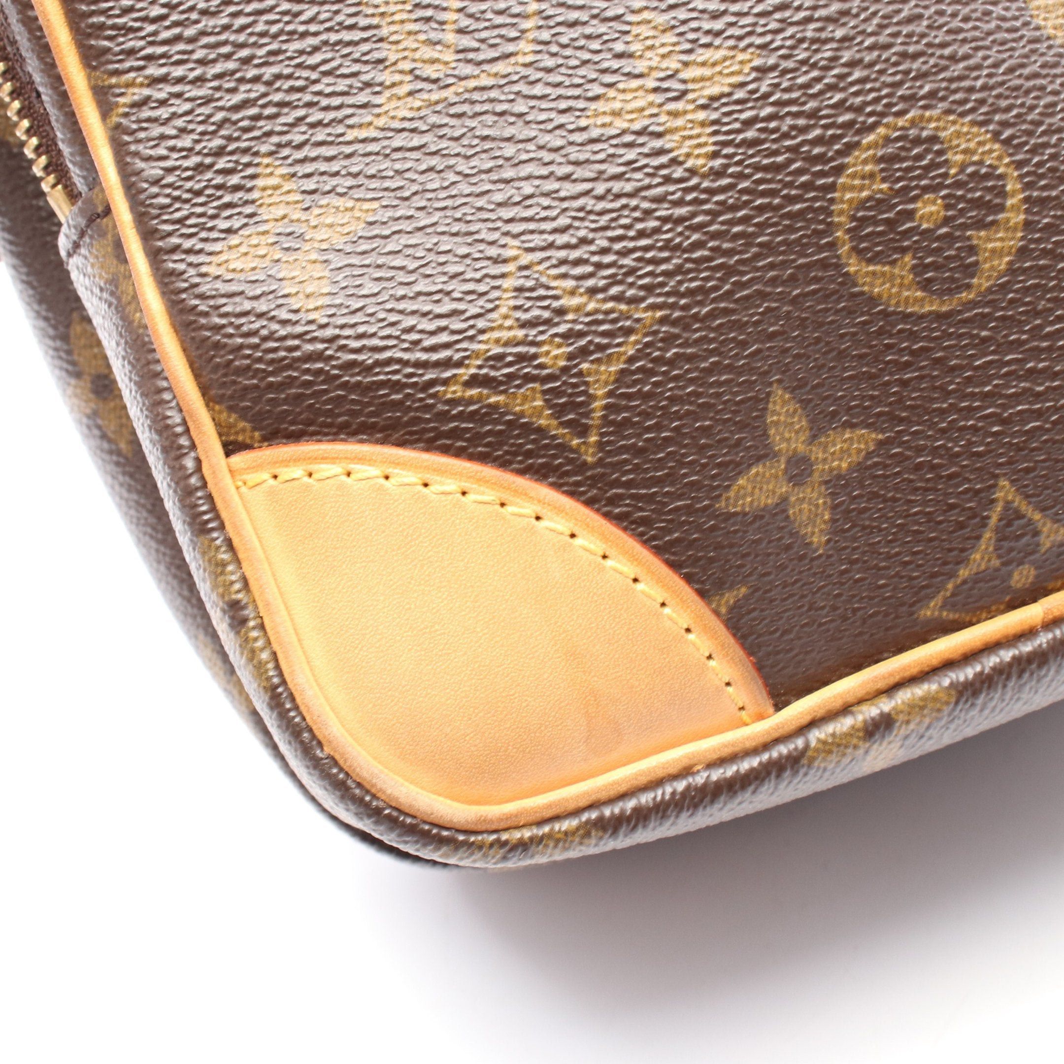 Louis Vuitton Louis Vuitton Amazon Monogram Shoulder Bag Leather Brown Size ONE SIZE - 6 Thumbnail