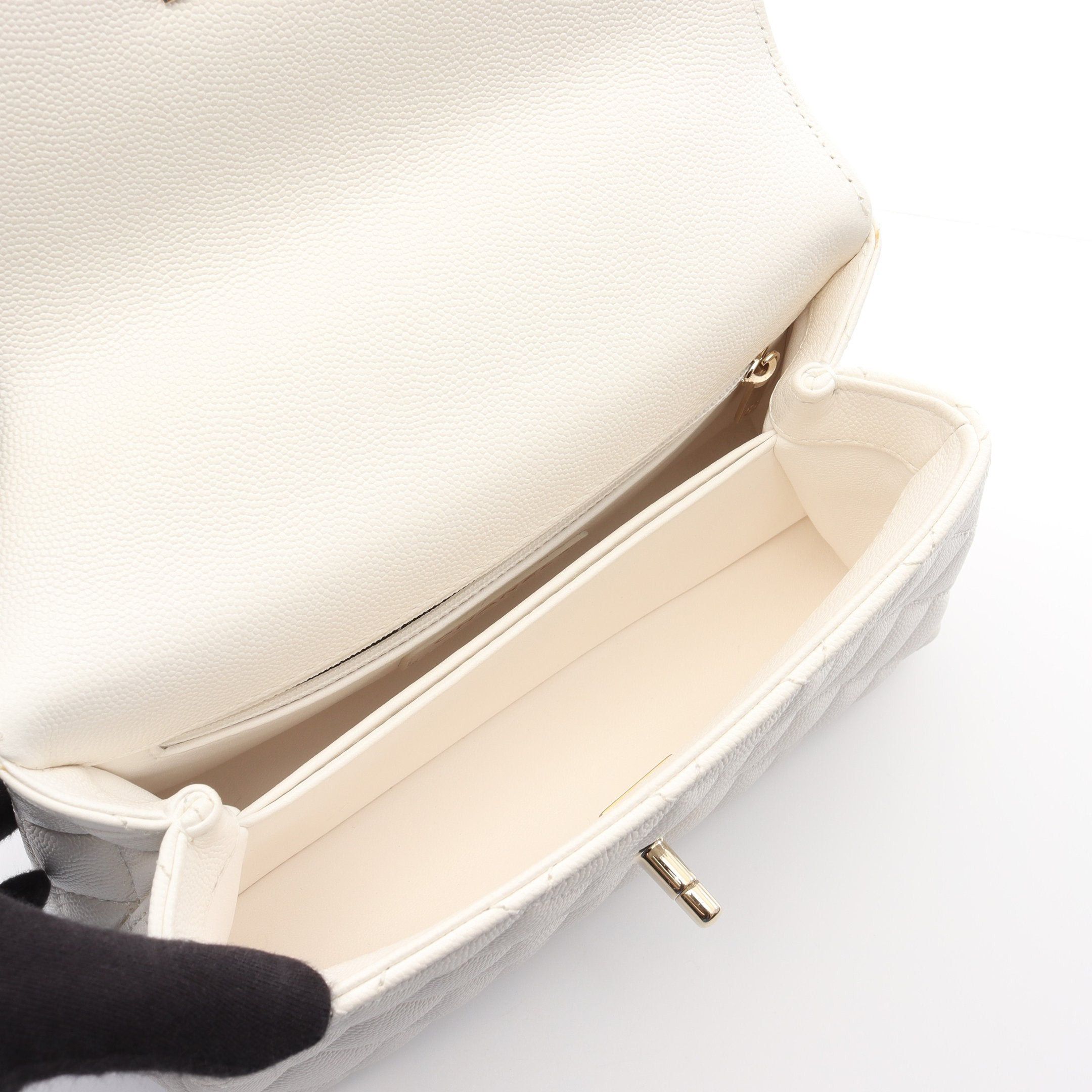 Chanel Chanel Coco Handle Flap Matelasse Handbag Caviar Skin White Gold Hardware Size ONE SIZE - 3 Thumbnail
