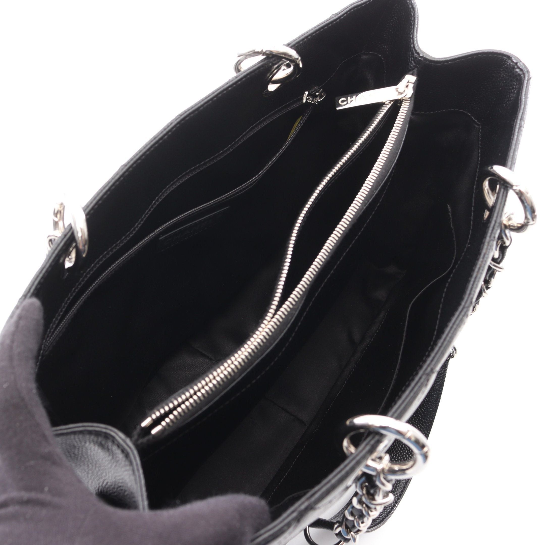 Chanel Chanel Matelasse Grand Shopping Gst Chain Shoulder Bag Tote Caviar Skin Black Silver Hardware Size ONE SIZE - 3 Thumbnail