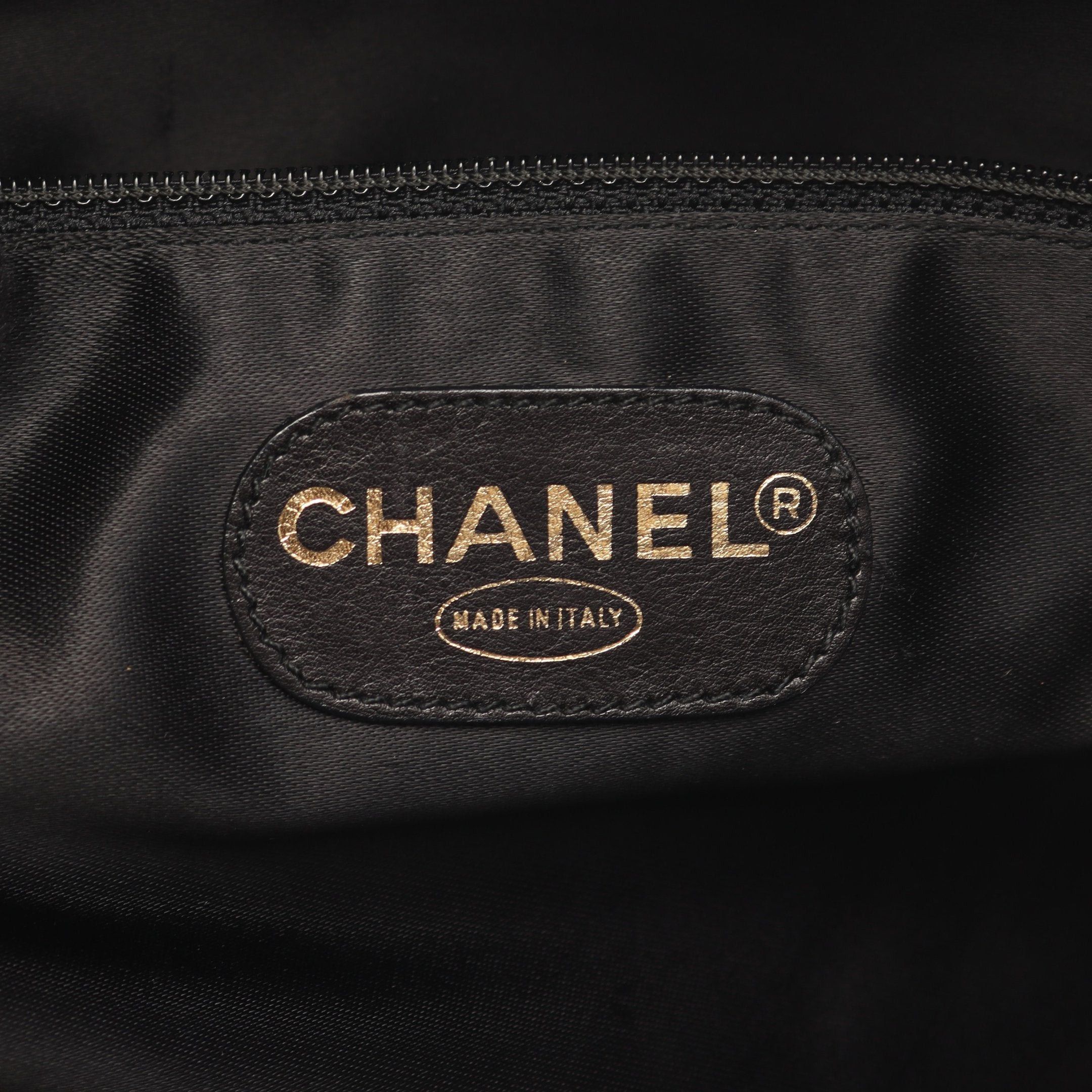 Chanel Chanel Big Coco Mark Shoulder Bag Tote Caviar Skin Black Gold Hardware Size ONE SIZE - 4 Thumbnail