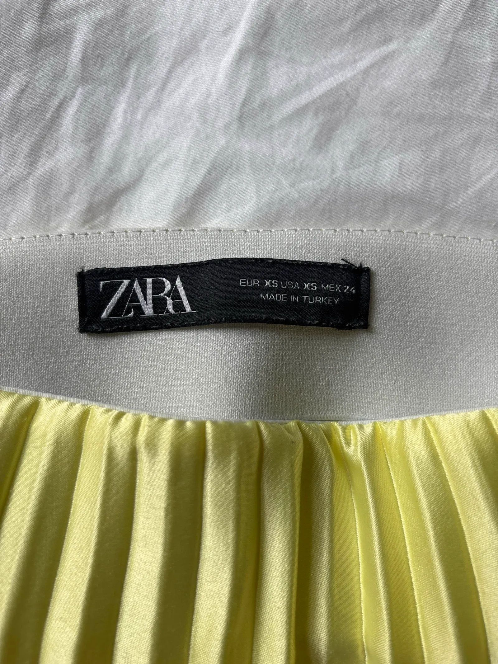 Zara Zara Skirt Size 25" / US 0 / IT 36 - 2 Thumbnail