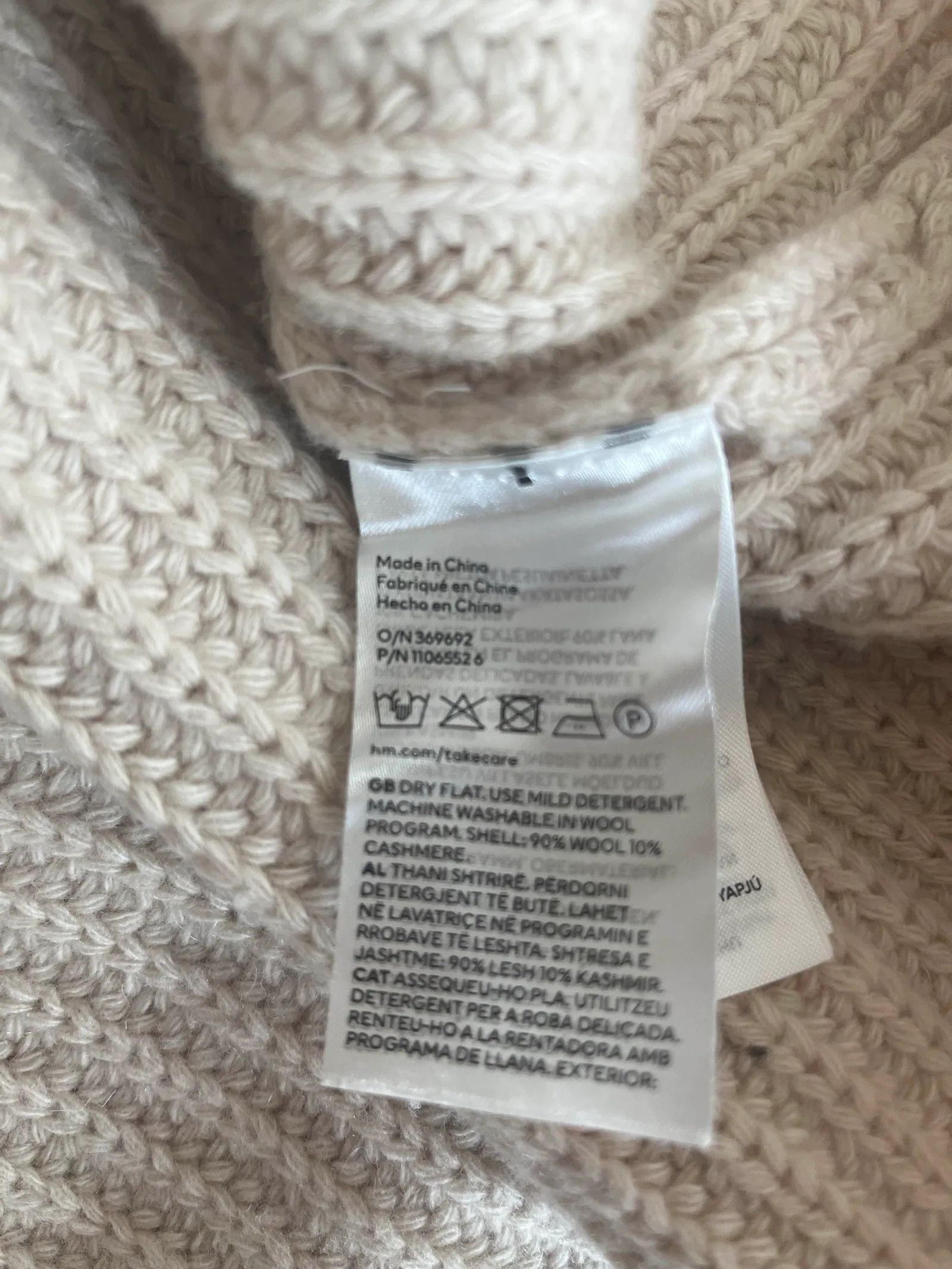 H&M H&M Sweater Size M / US 6-8 / IT 42-44 - 3 Thumbnail