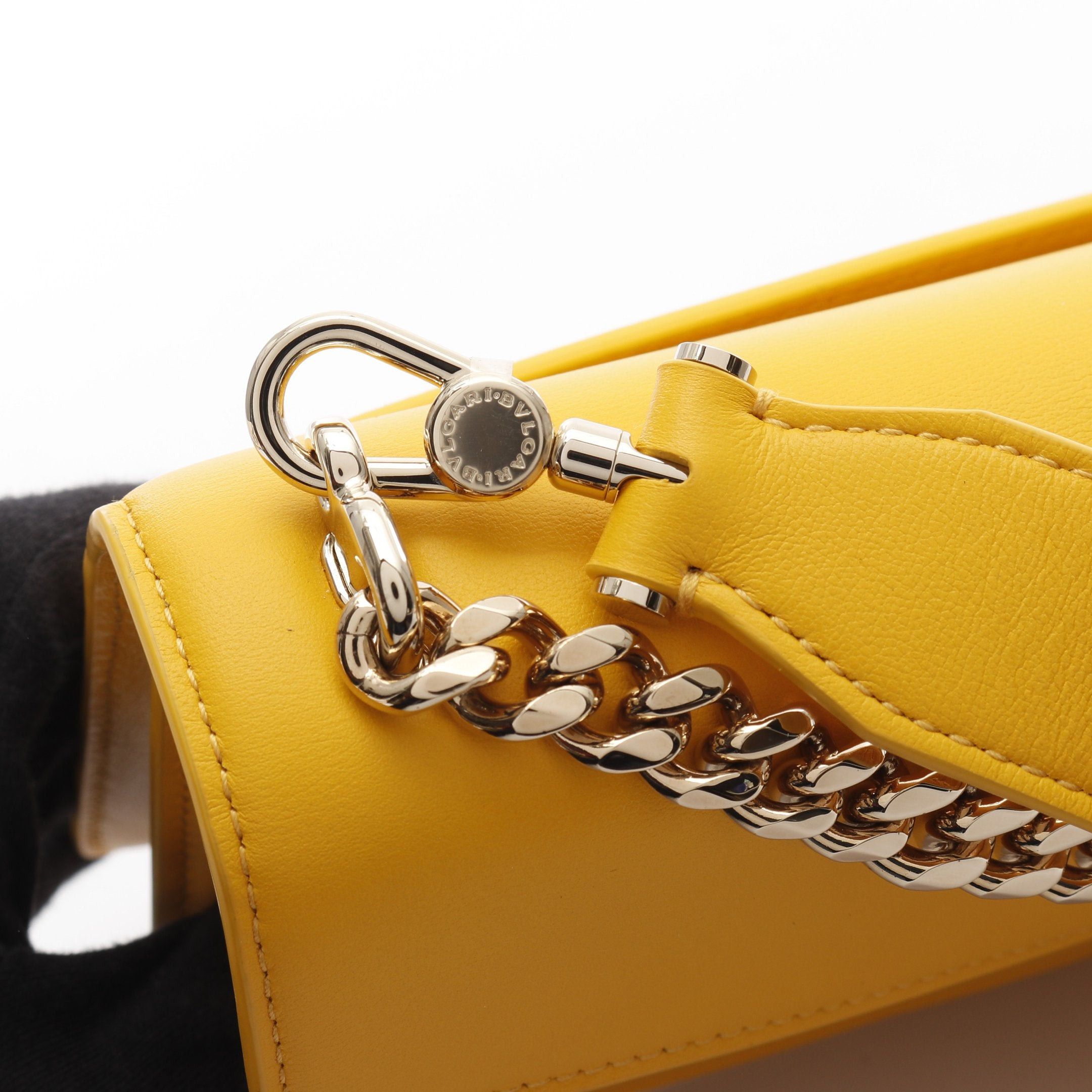 Bvlgari Bvlgari Serpenti Forever Chain Handbag Leather Yellow Size ONE SIZE - 8 Thumbnail
