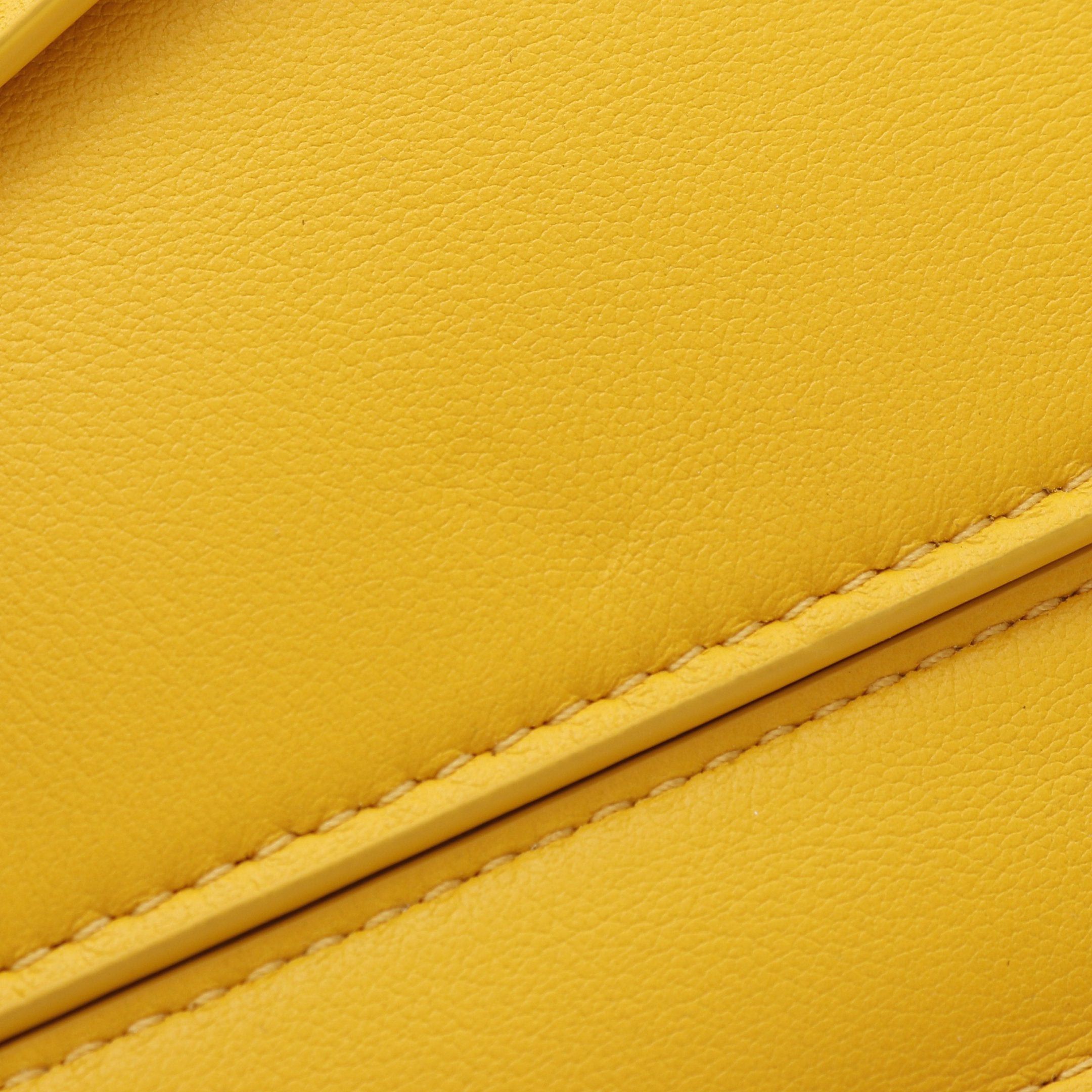 Bvlgari Bvlgari Serpenti Forever Chain Handbag Leather Yellow Size ONE SIZE - 7 Thumbnail