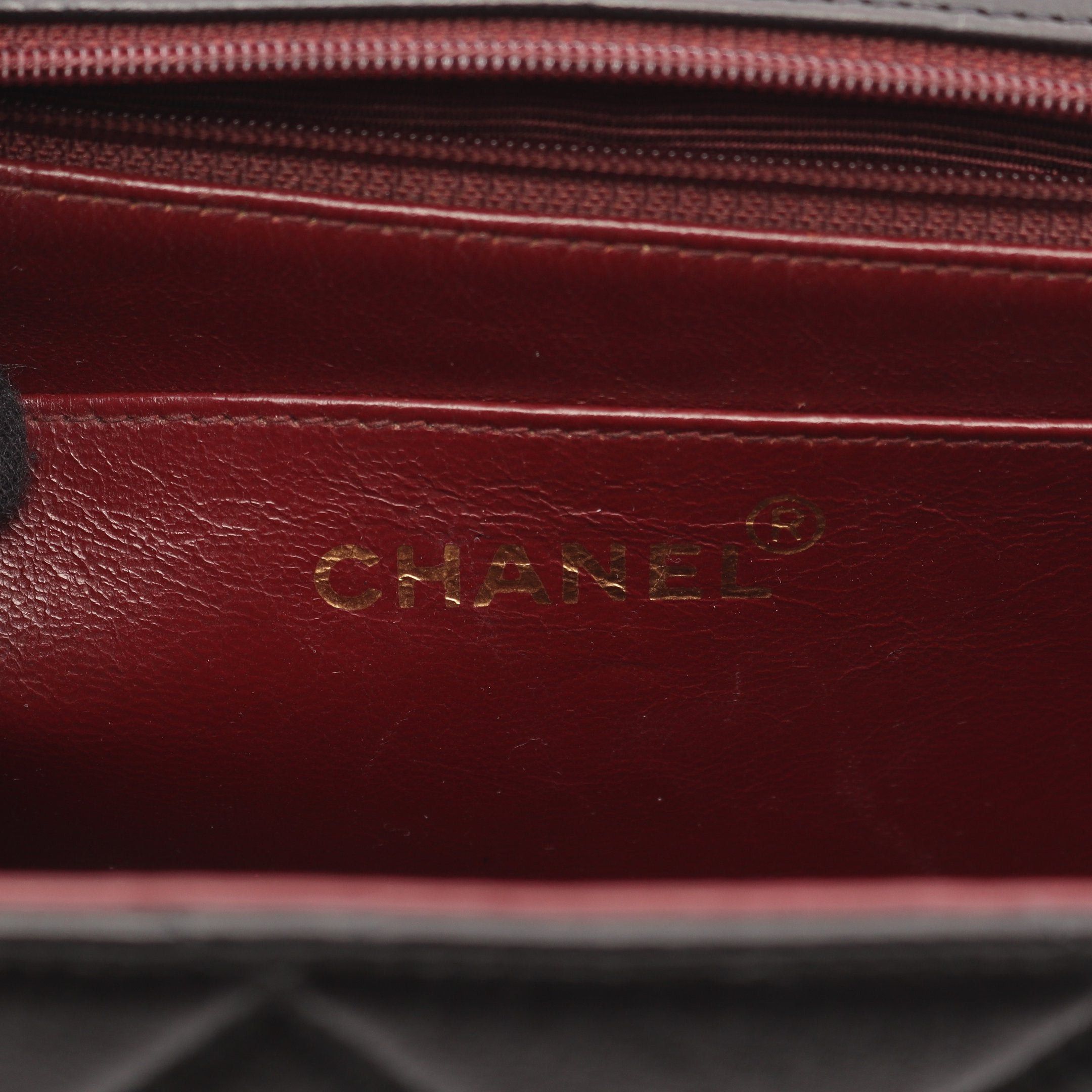 Chanel Chanel Matelasse Chain Handbag Lambskin Black Gold Hardware Size ONE SIZE - 4 Thumbnail