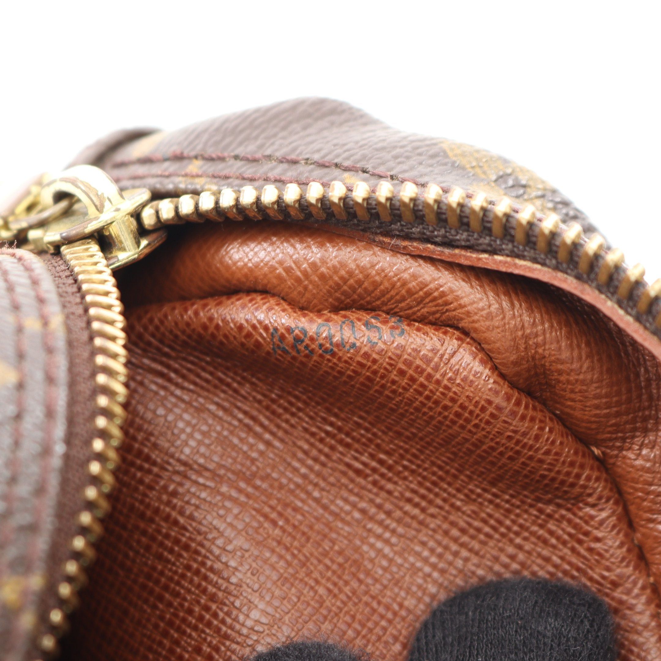 Louis Vuitton Louis Vuitton Nil Monogram Shoulder Bag Leather Brown Size ONE SIZE - 5 Thumbnail