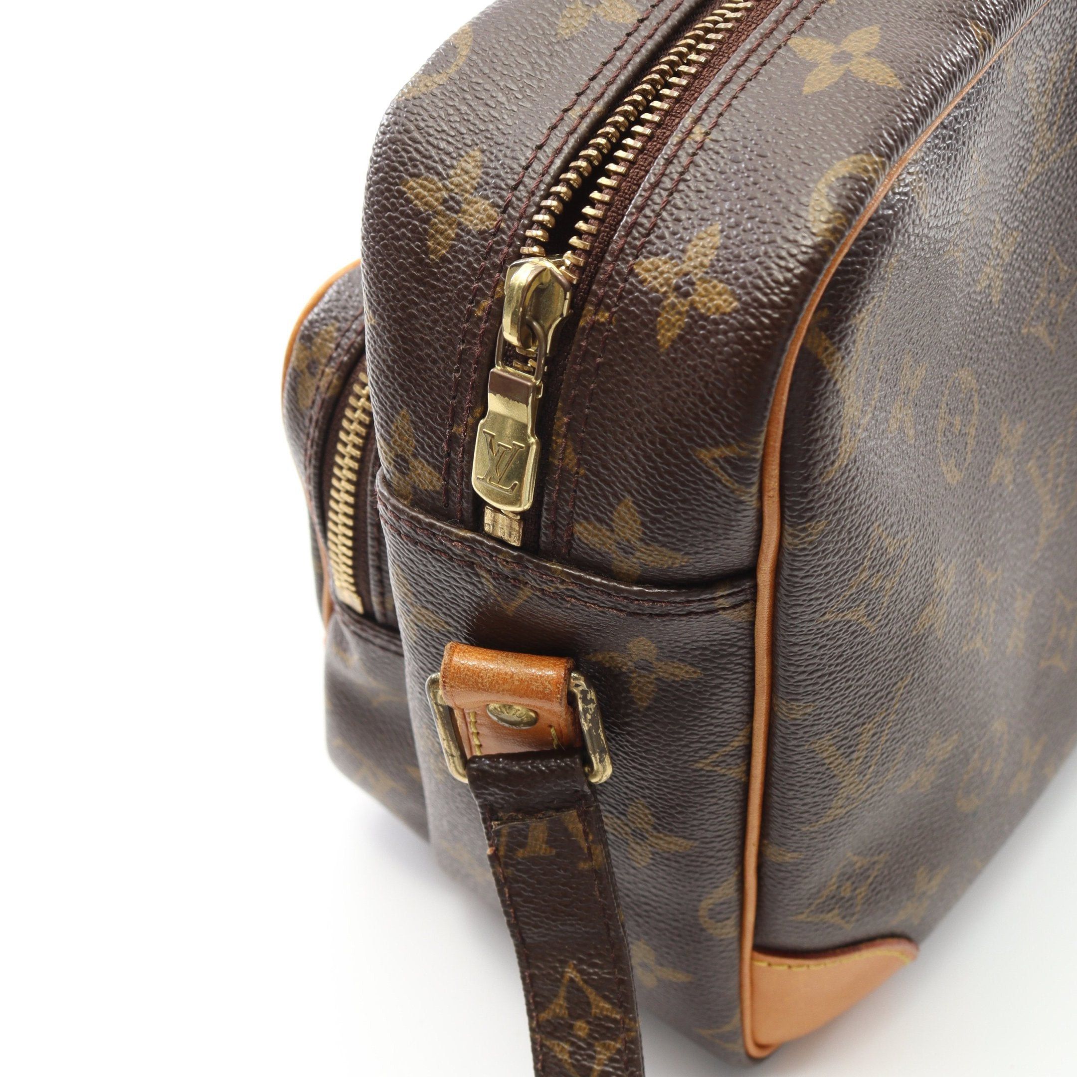 Louis Vuitton Louis Vuitton Nil Monogram Shoulder Bag Leather Brown Size ONE SIZE - 8 Thumbnail