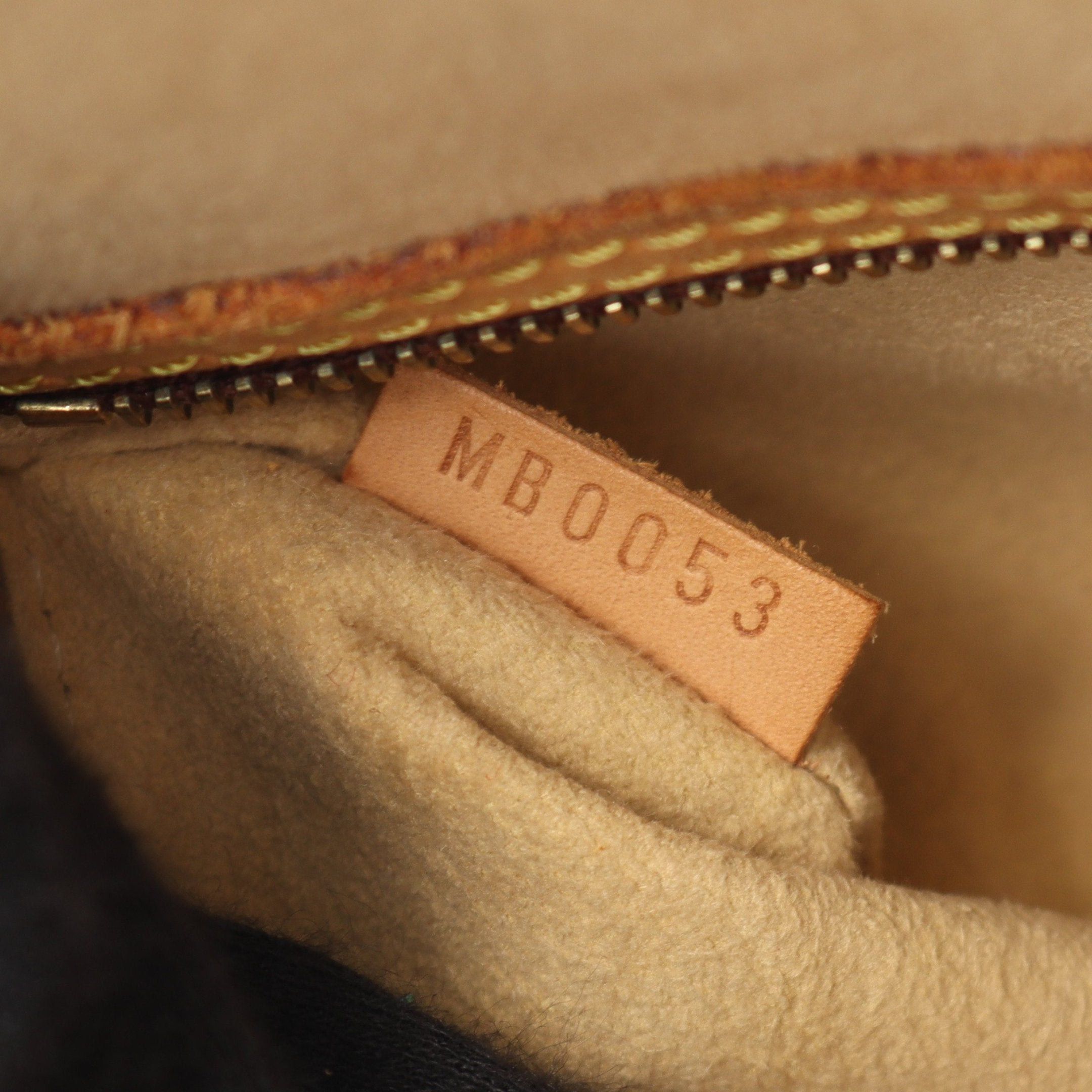 Louis Vuitton Louis Vuitton Babylon Monogram Shoulder Bag Leather Brown Size ONE SIZE - 5 Thumbnail