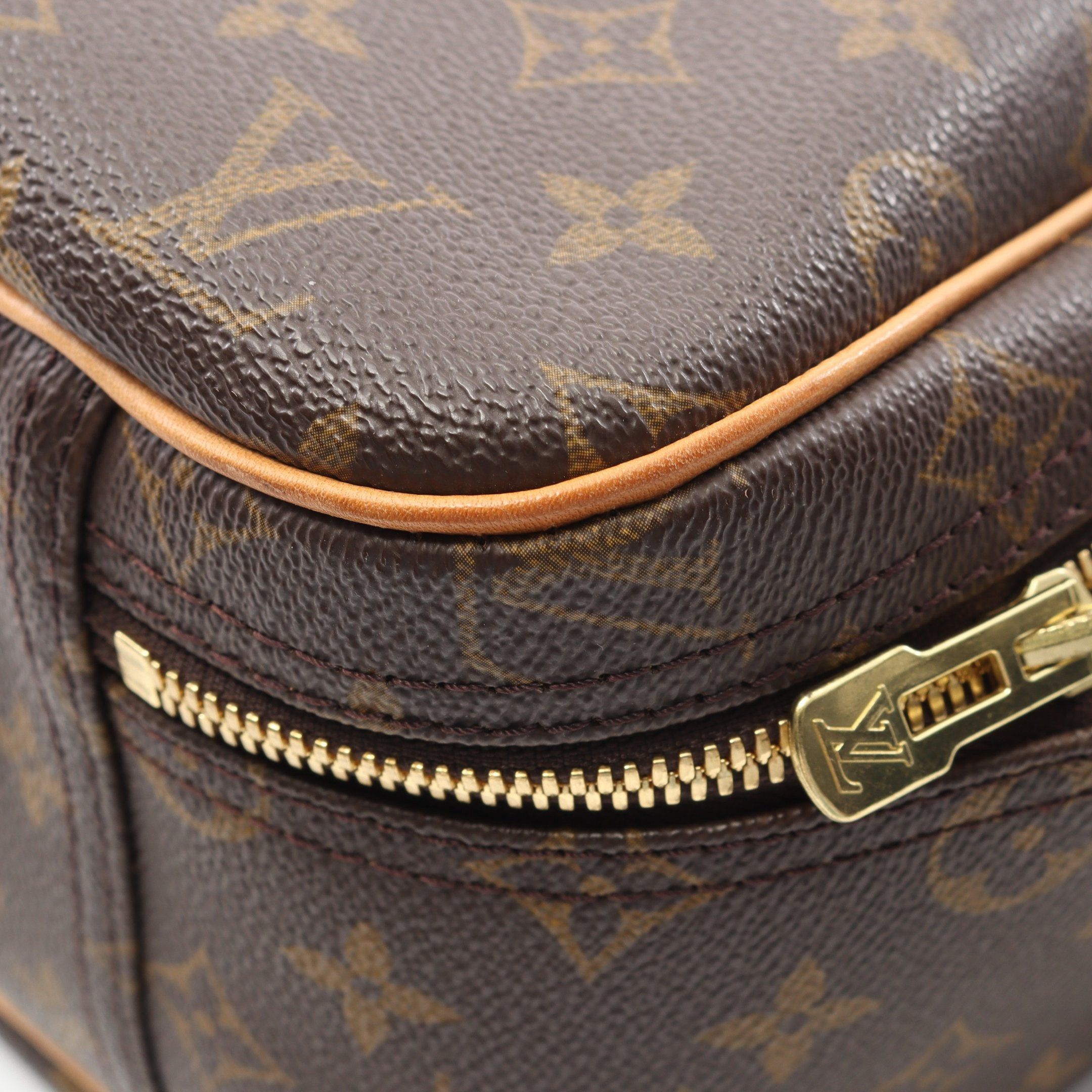Louis Vuitton Louis Vuitton Excursion Monogram Handbag Leather Brown Size ONE SIZE - 7 Thumbnail