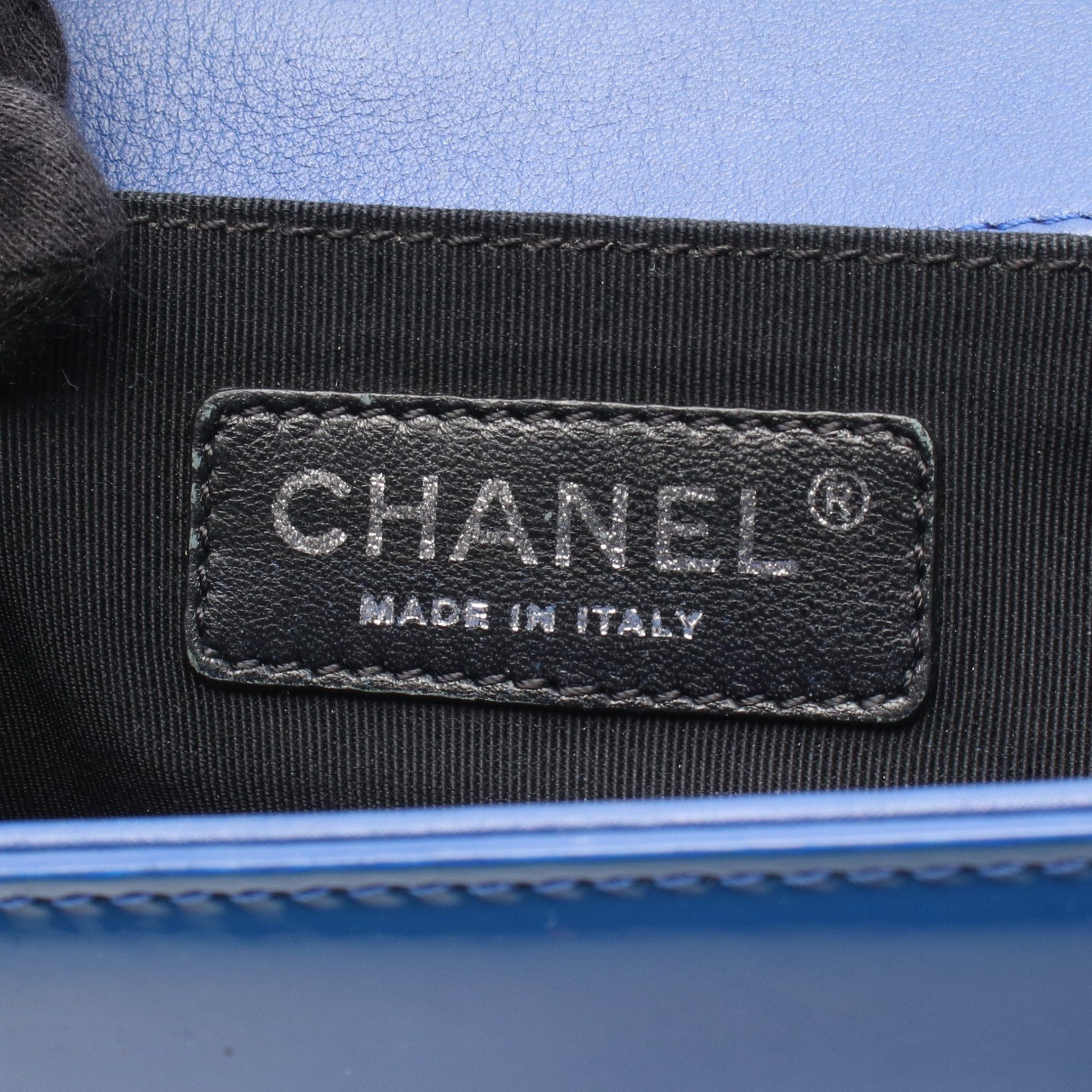 Chanel Chanel Boy Chanel Chain Shoulder Bag Patent Leather Navy Silver Hardware Size ONE SIZE - 4 Thumbnail