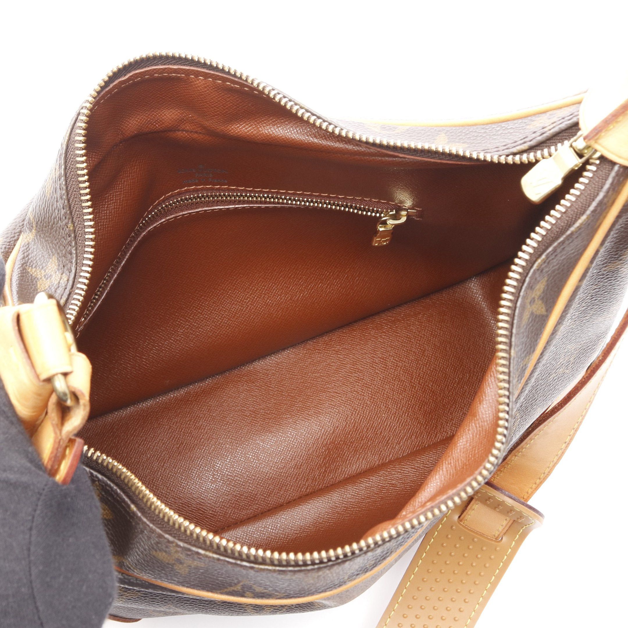 Louis Vuitton Louis Vuitton Boulogne Pm Monogram Shoulder Bag Leather Brown Size ONE SIZE - 3 Thumbnail