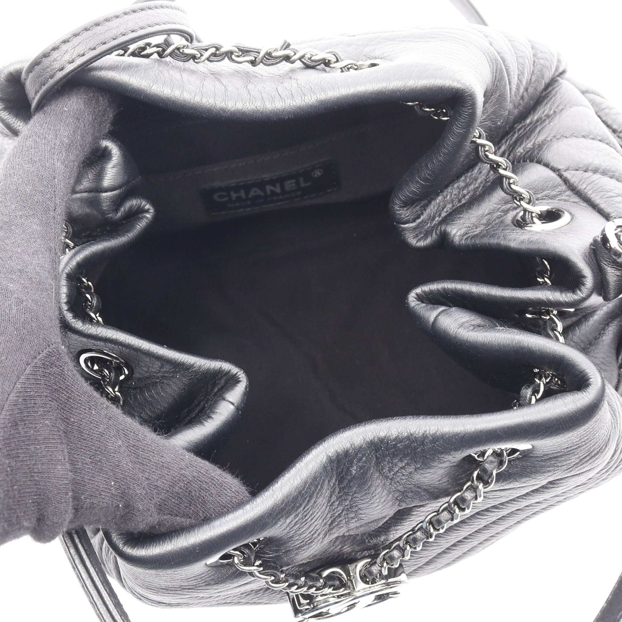 Chanel Chanel Chevron V-Stitch Drawstring Handbag Leather Black Silver Hardware Size ONE SIZE - 3 Thumbnail