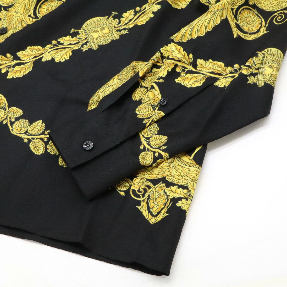 Versace Versace Versace Barocco Medusa Silk Shirt Others Tops Size ONE SIZE - 4 Thumbnail