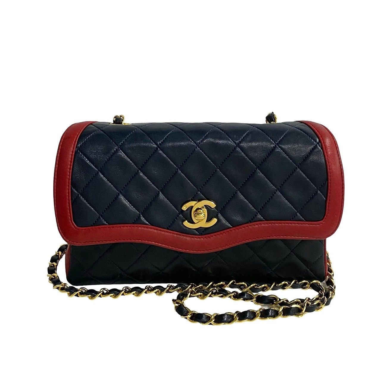 Chanel Chanel Chanel Matelasse Lambskin Shoulder Bag Leather Shoulder Bag Size ONE SIZE - 2 Thumbnail