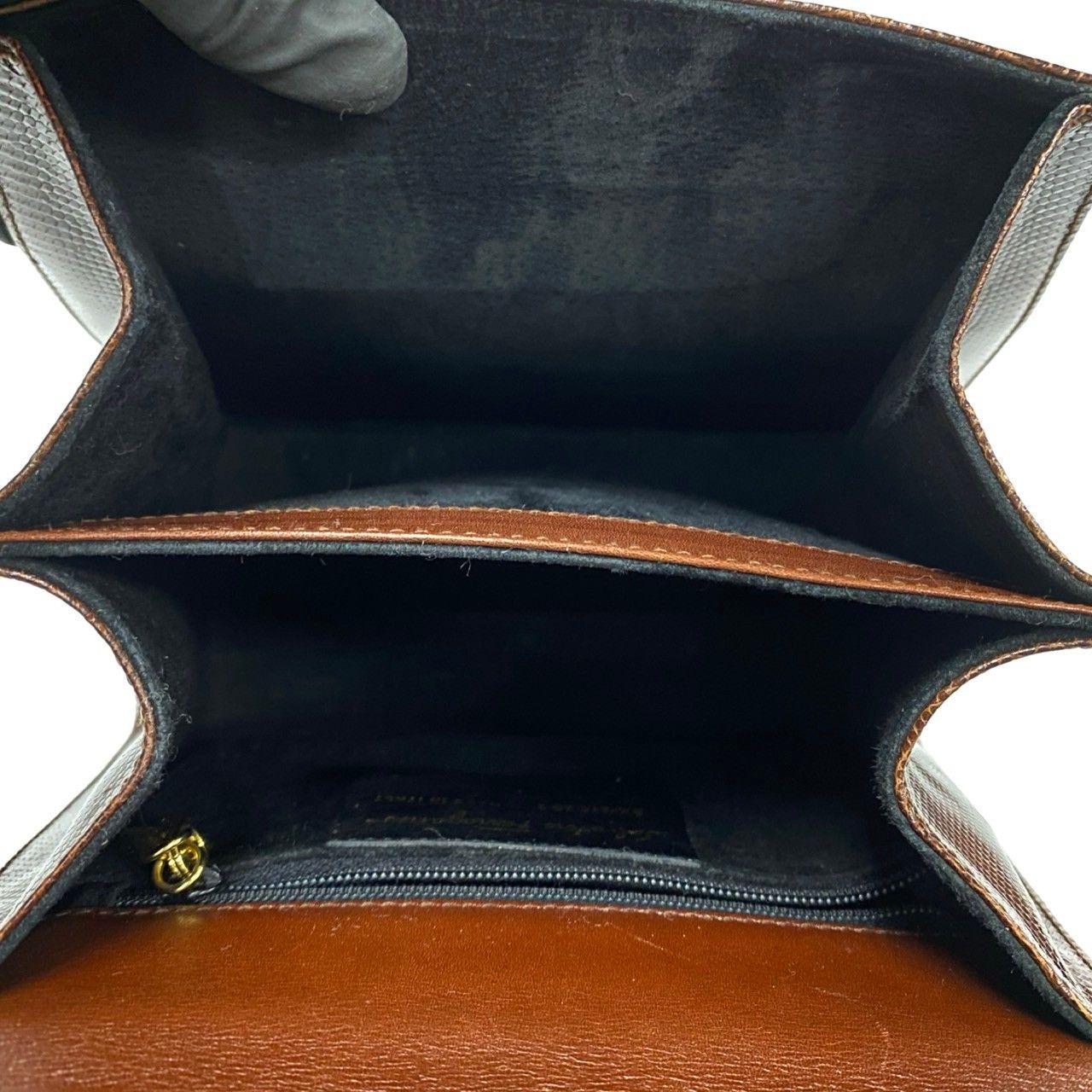 Salvatore Ferragamo Salvatore Ferragamo Salvatore Ferragamo Gancini Lizard 2way Bag Leather Shoulder Bag DUTY FREE for USA Size ONE SIZE - 9 Thumbnail