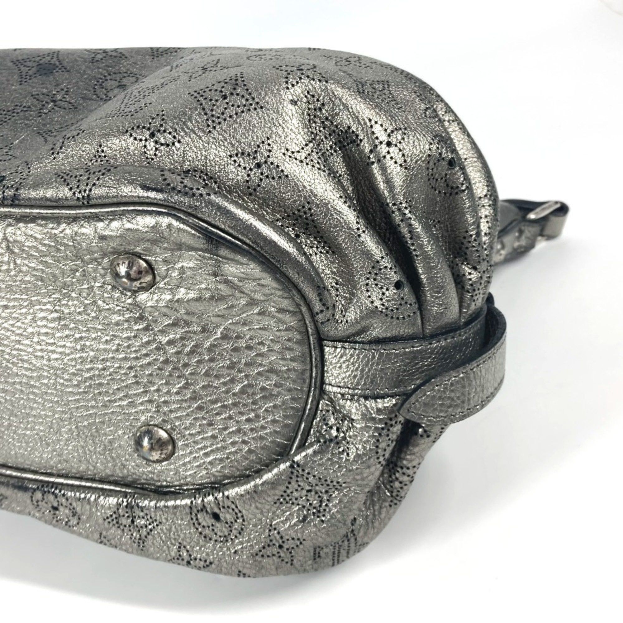 Louis Vuitton Louis Vuitton Mahina shoulder Size ONE SIZE - 7 Thumbnail