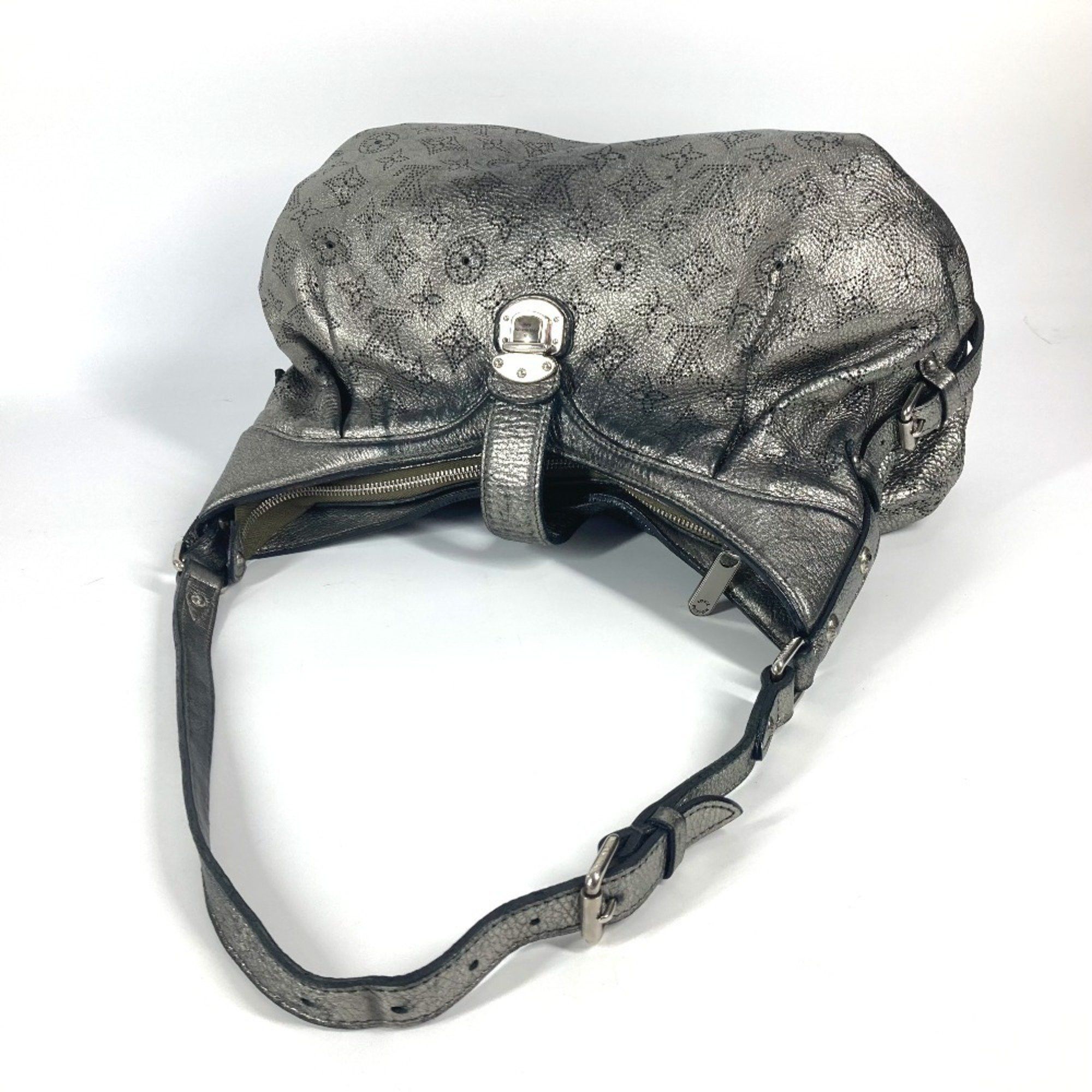 Louis Vuitton Louis Vuitton Mahina shoulder Size ONE SIZE - 3 Thumbnail