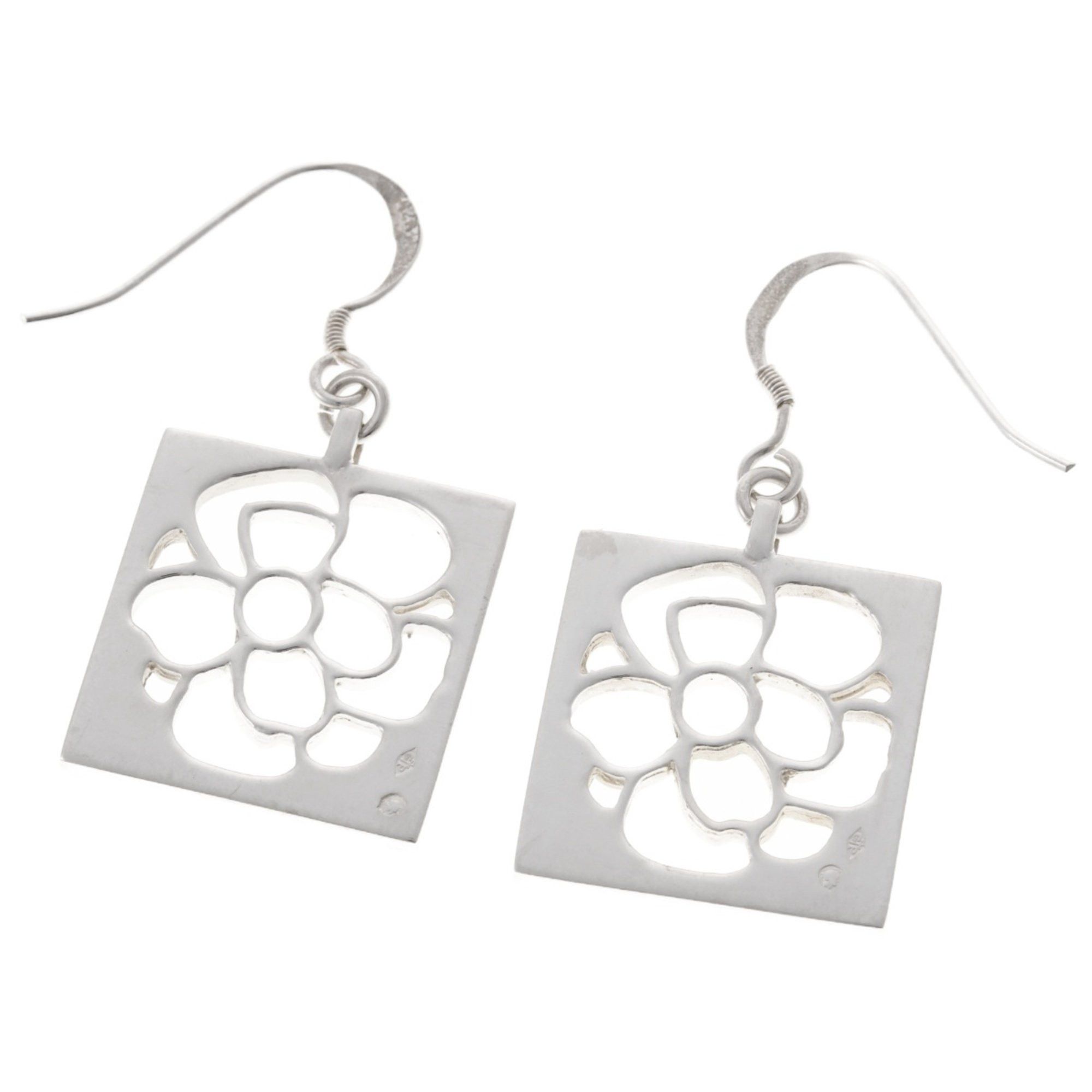 Chanel Chanel Camellia earring Size ONE SIZE - 2 Thumbnail