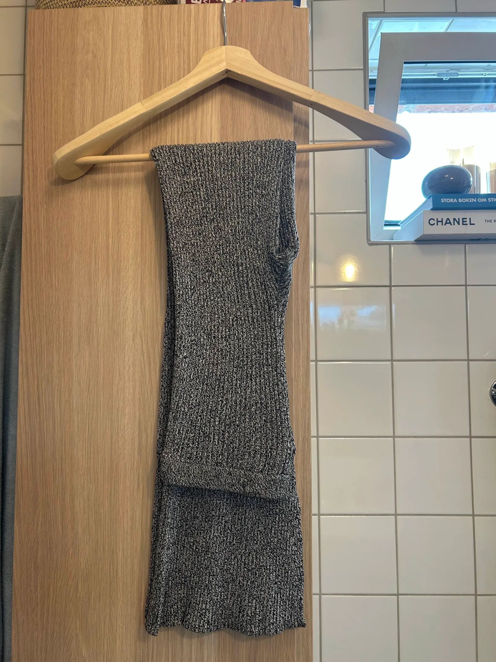 H&M H&M Dress Size XS / US 0-2 / IT 36-38 - 4 Thumbnail