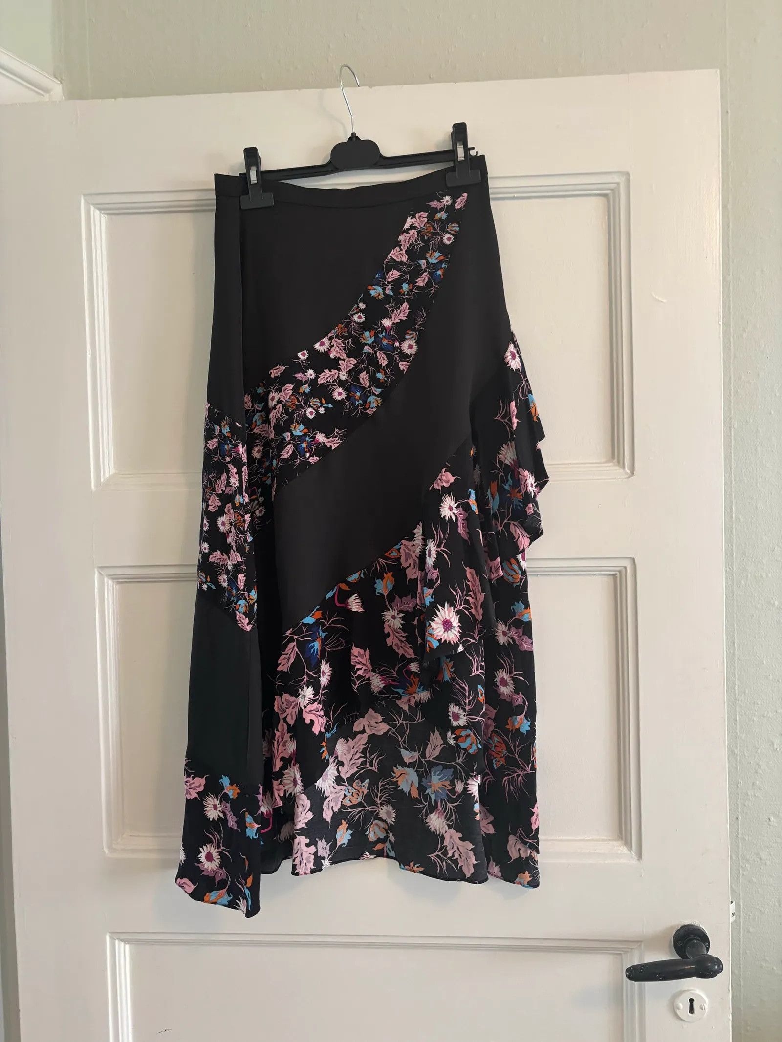 Sandro Sandro Kylie Skirt Size 26" / US 2 / IT 38 - 4 Thumbnail