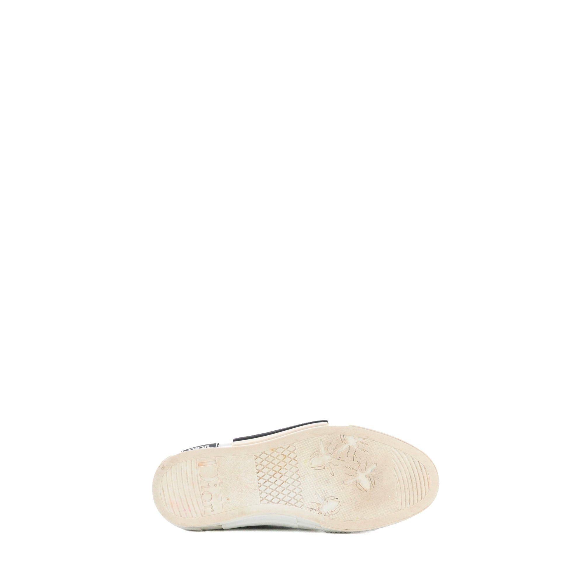 Dior DIOR - B23 Dior sneakers in white and black oblique canvas (T38) Size US 7 / IT 37 - 3 Thumbnail