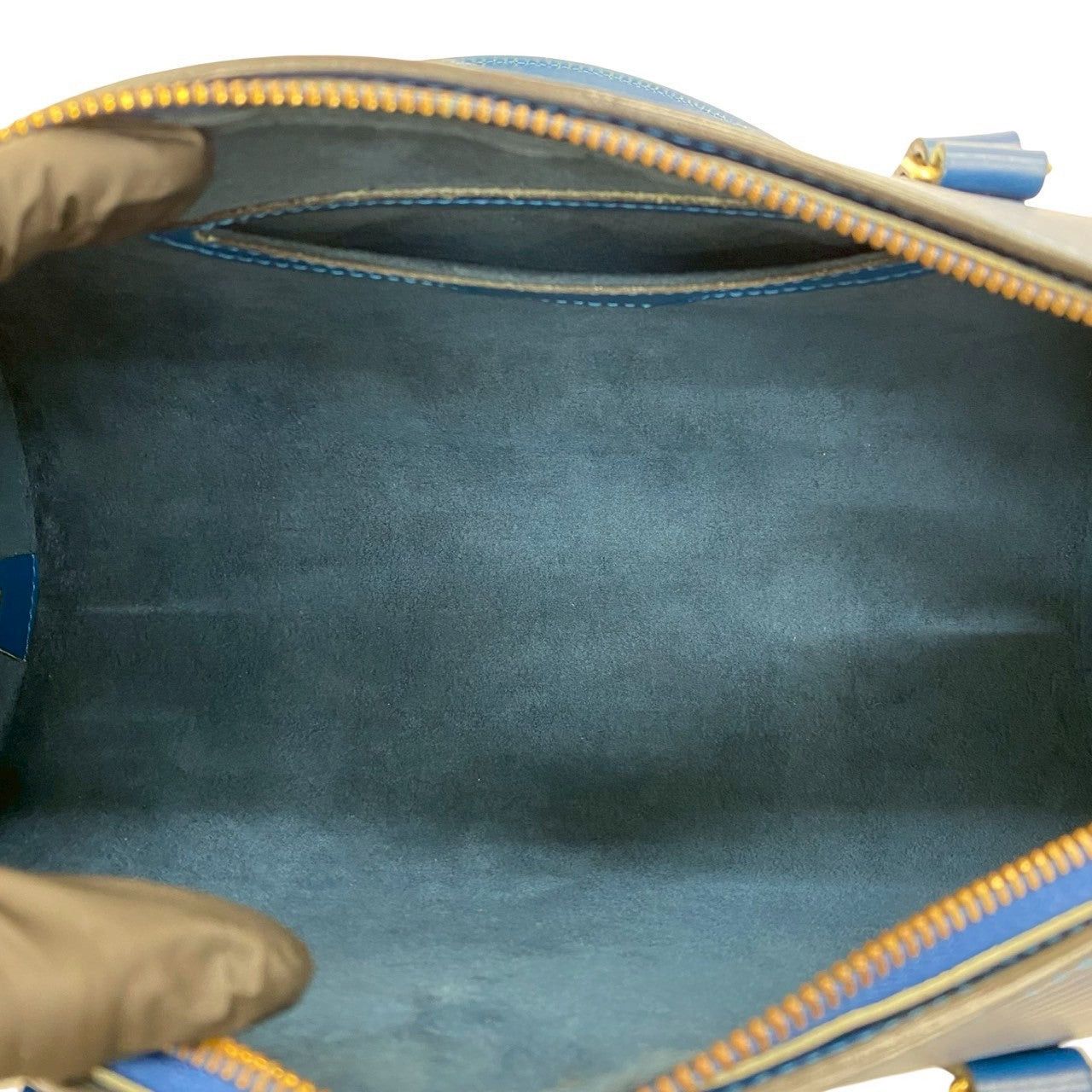 Louis Vuitton Louis Vuitton Handbag Blue Leather Size ONE SIZE - 9 Thumbnail