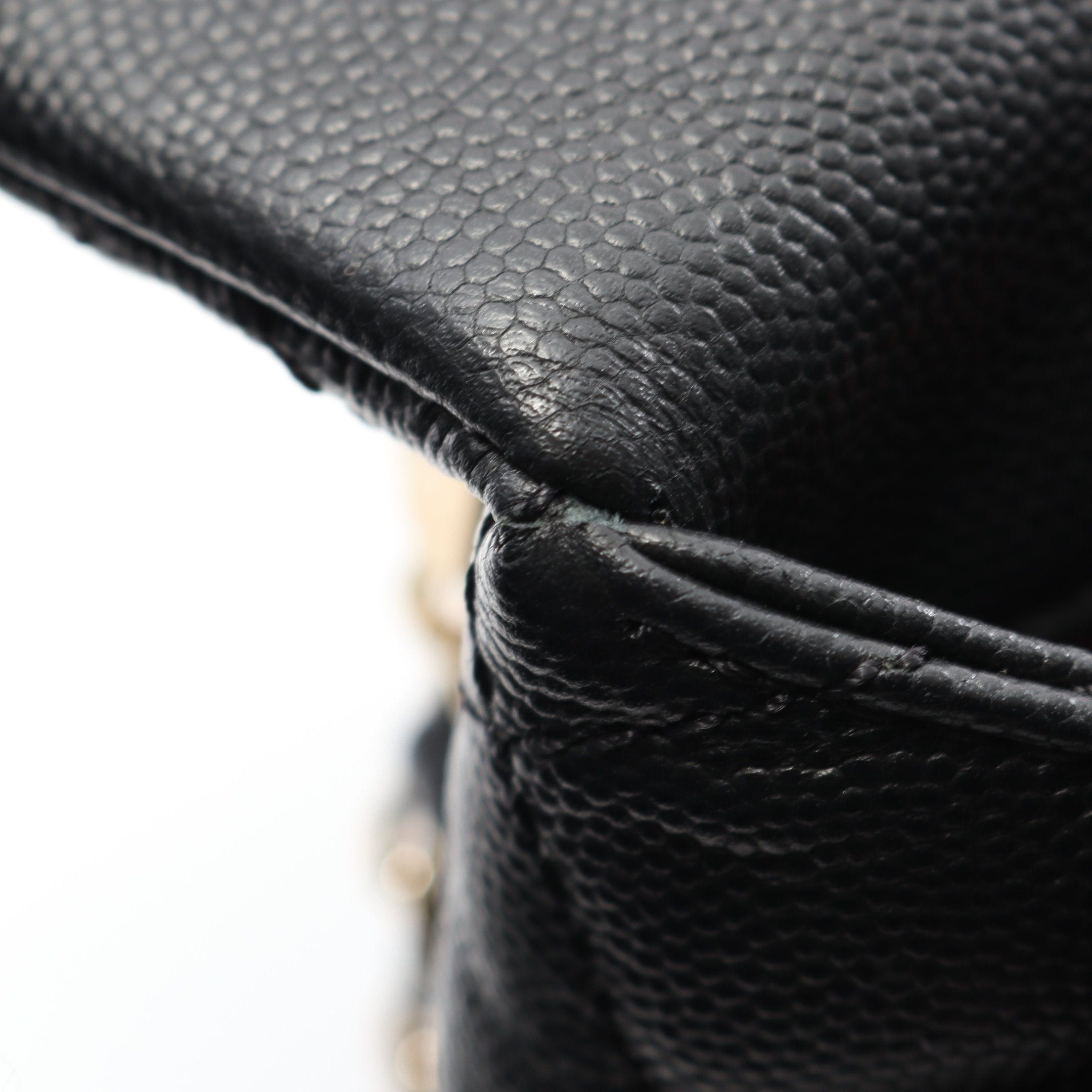 Chanel Chanel Coco Handle 29 Top Flap Bag Matelasse Handbag Caviar Skin Black Gold Hardware Size ONE SIZE - 8 Thumbnail