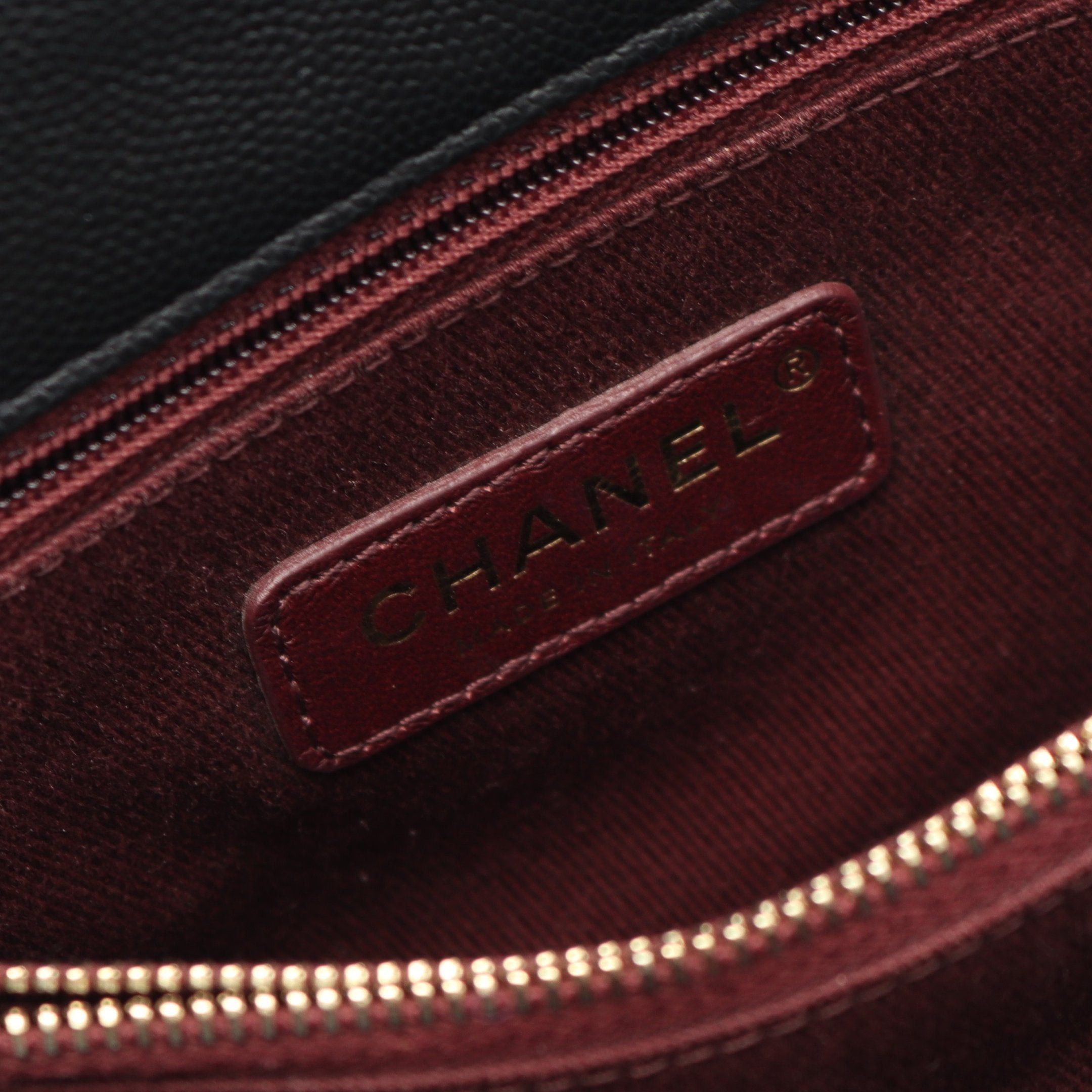Chanel Chanel Coco Handle 29 Top Flap Bag Matelasse Handbag Caviar Skin Black Gold Hardware Size ONE SIZE - 4 Thumbnail