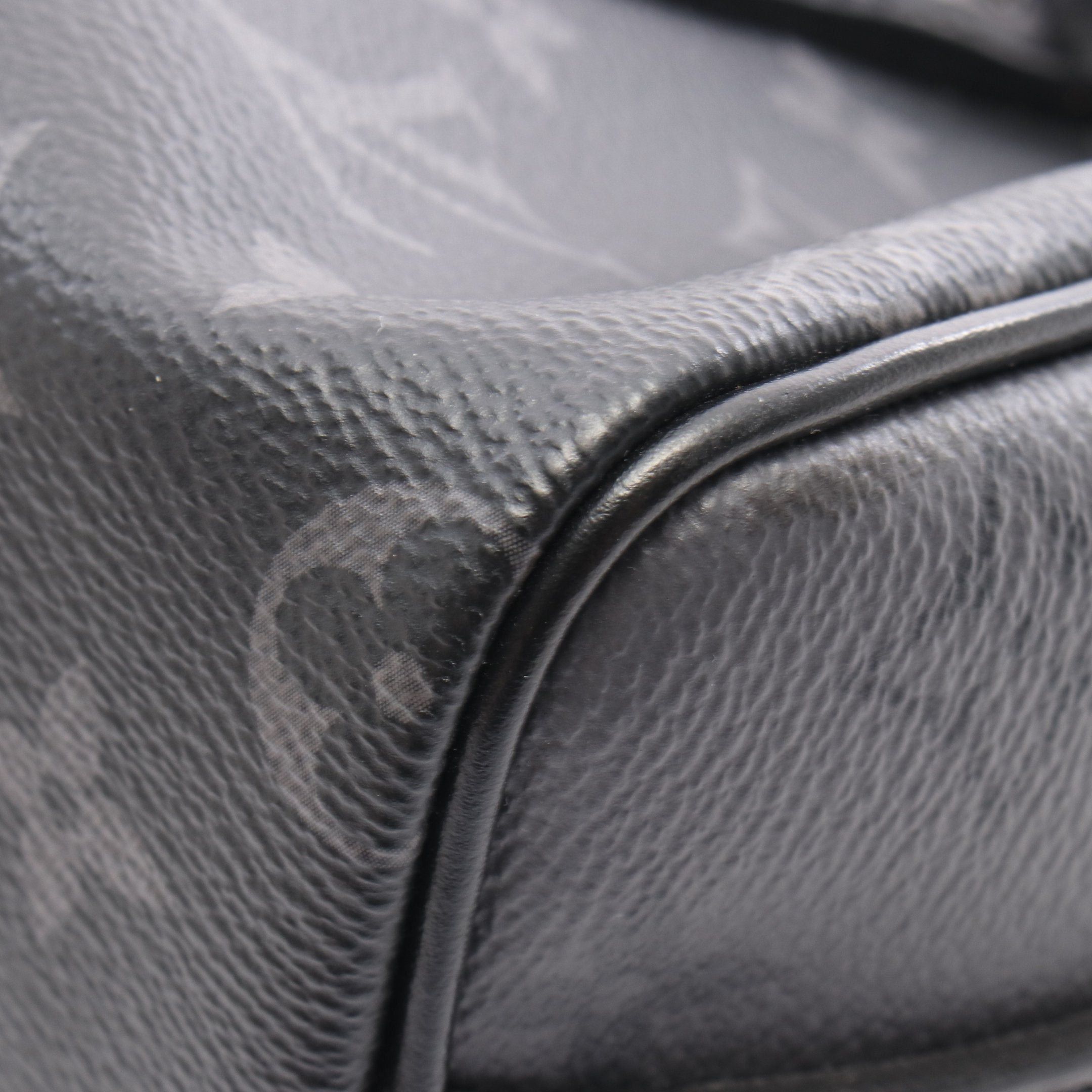 Louis Vuitton Louis Vuitton Keepall 25 Monogram Eclipse Handbag Leather Black Gray Size ONE SIZE - 6 Thumbnail