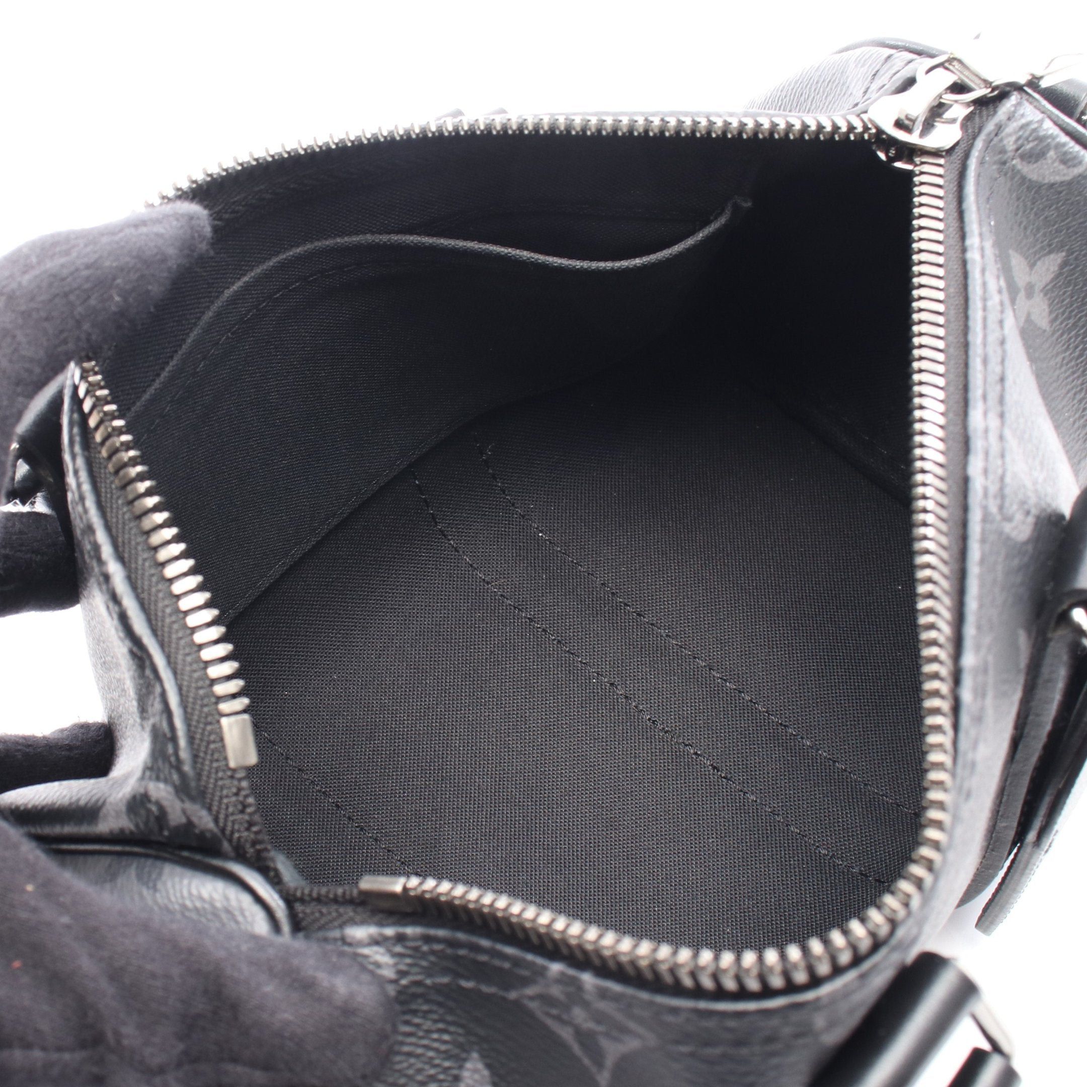 Louis Vuitton Louis Vuitton Keepall 25 Monogram Eclipse Handbag Leather Black Gray Size ONE SIZE - 3 Thumbnail
