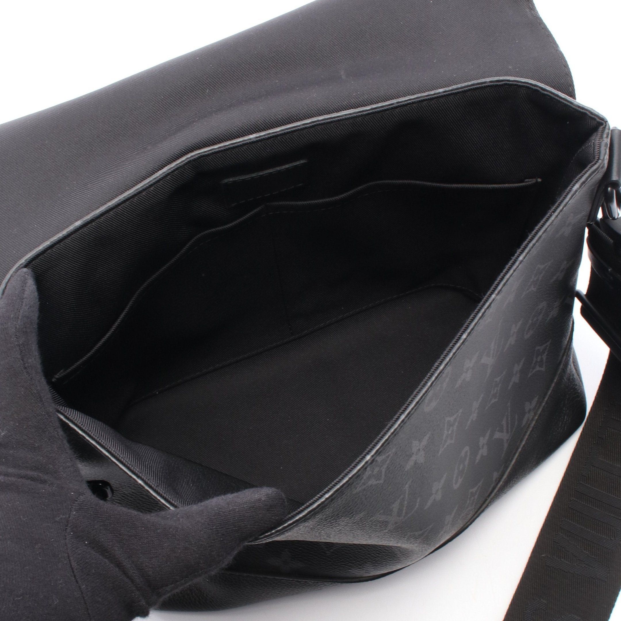 Louis Vuitton Louis Vuitton Saumur Messenger Monogram Eclipse Shoulder Bag Leather Black Size ONE SIZE - 3 Thumbnail