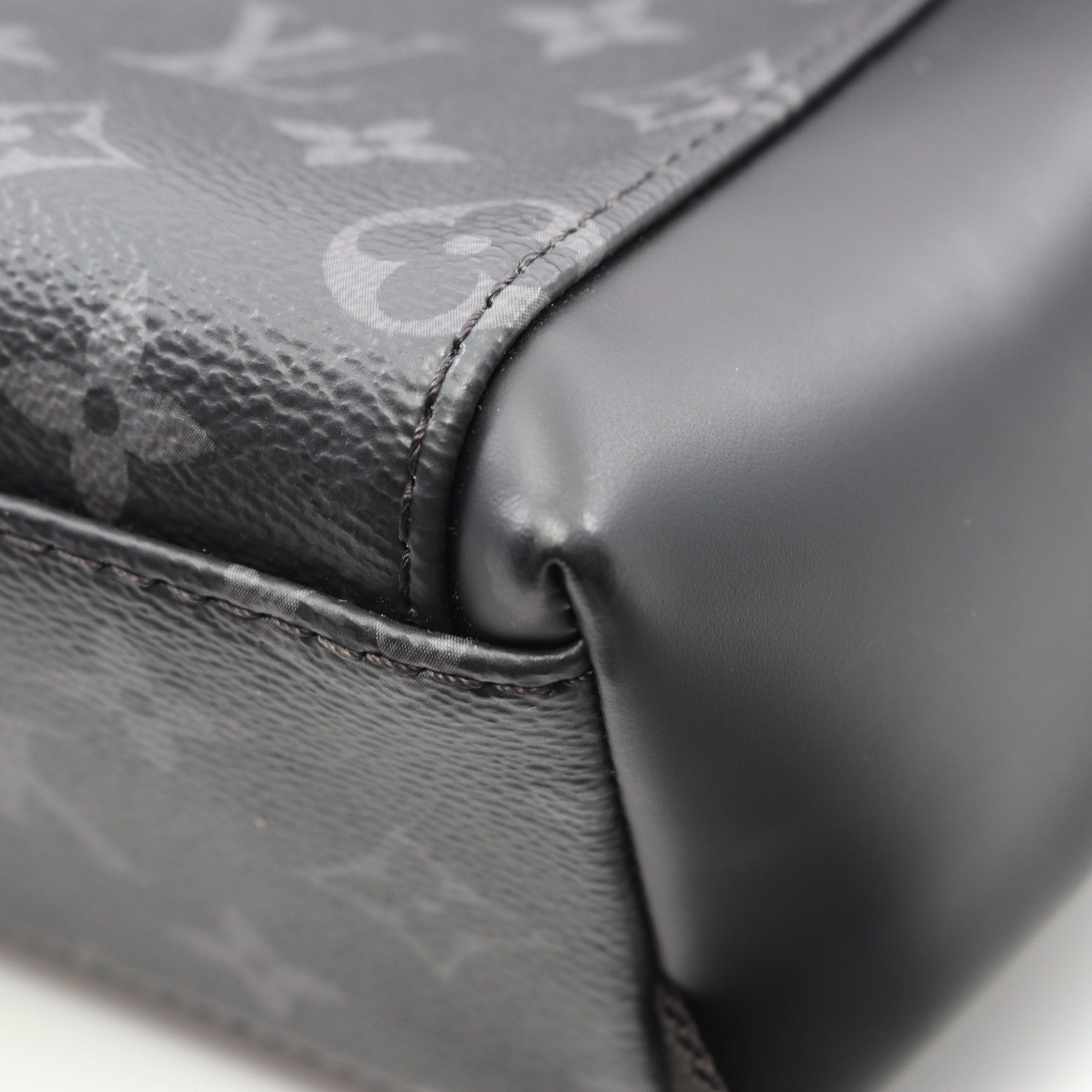 Louis Vuitton Louis Vuitton Messenger Voyage Pm Monogram Eclipse Shoulder Bag Leather Black Size ONE SIZE - 7 Thumbnail
