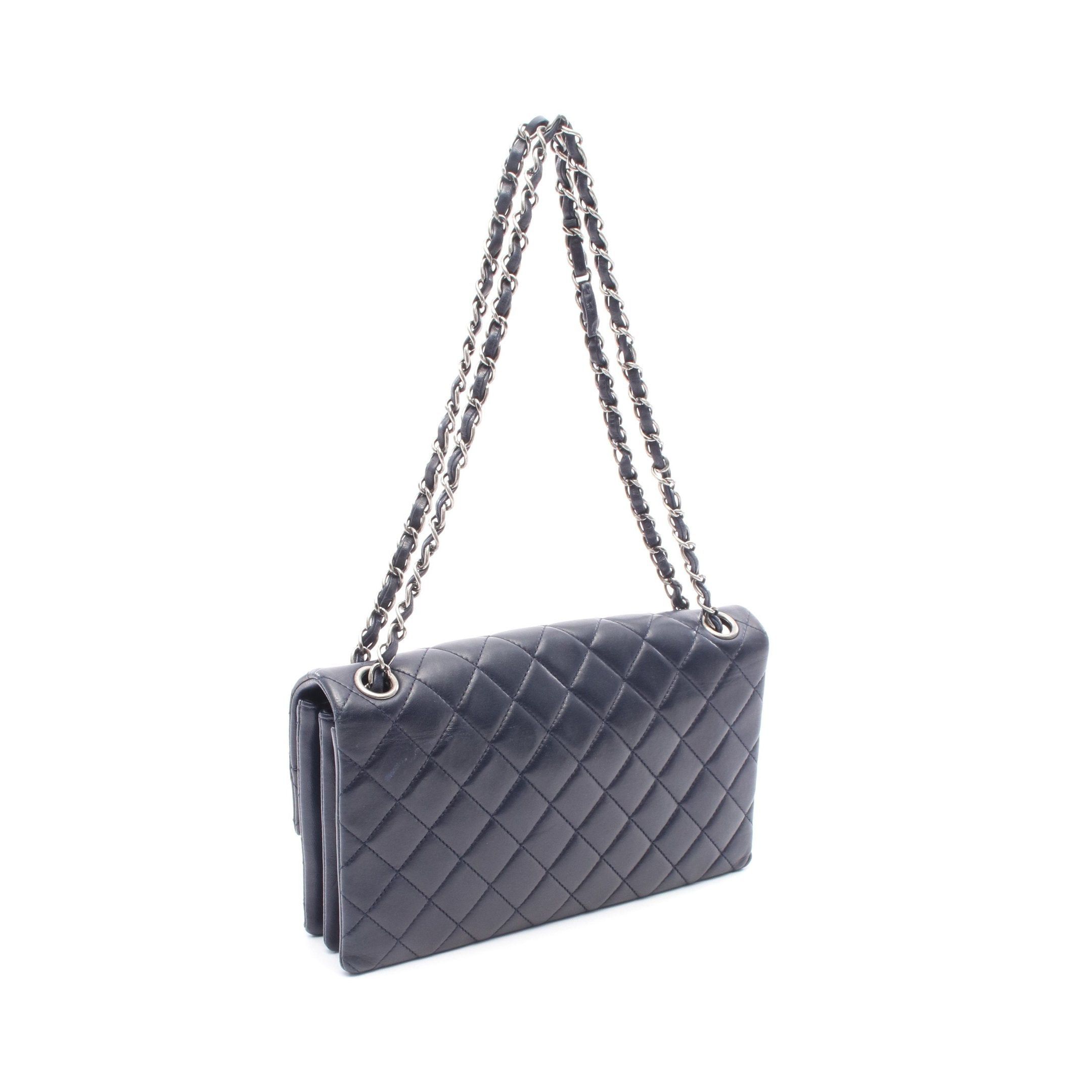 Chanel Chanel Matelasse Chain Shoulder Bag Leather Navy Antique Silver Hardware Size ONE SIZE - 2 Thumbnail