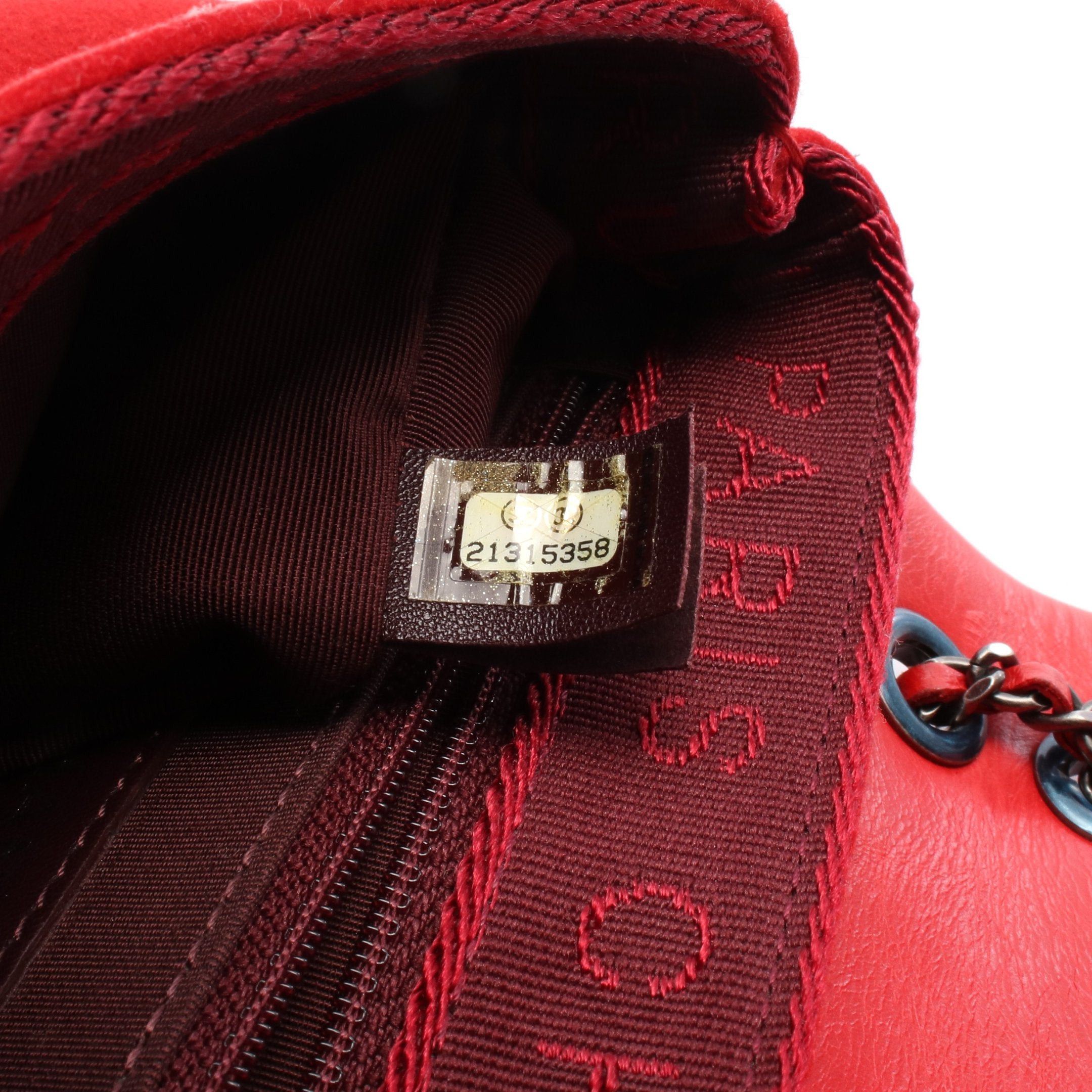 Chanel Chanel Matelasse Chain Shoulder Bag Leather Feutre Red Antique Silver Hardware Size ONE SIZE - 5 Thumbnail