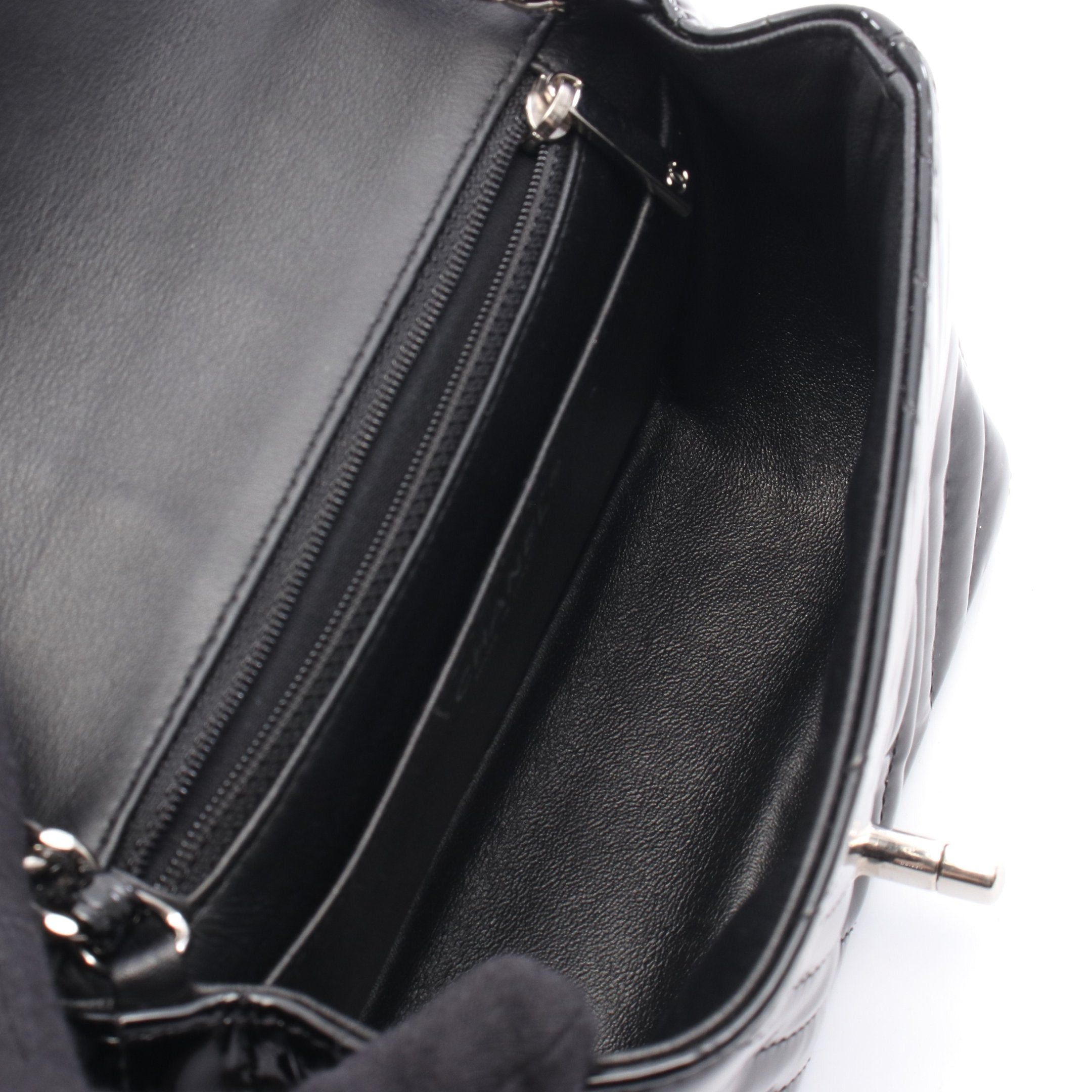 Chanel Chanel Chevron V-Stitch Chain Shoulder Bag Patent Leather Black Silver Hardware Size ONE SIZE - 3 Thumbnail