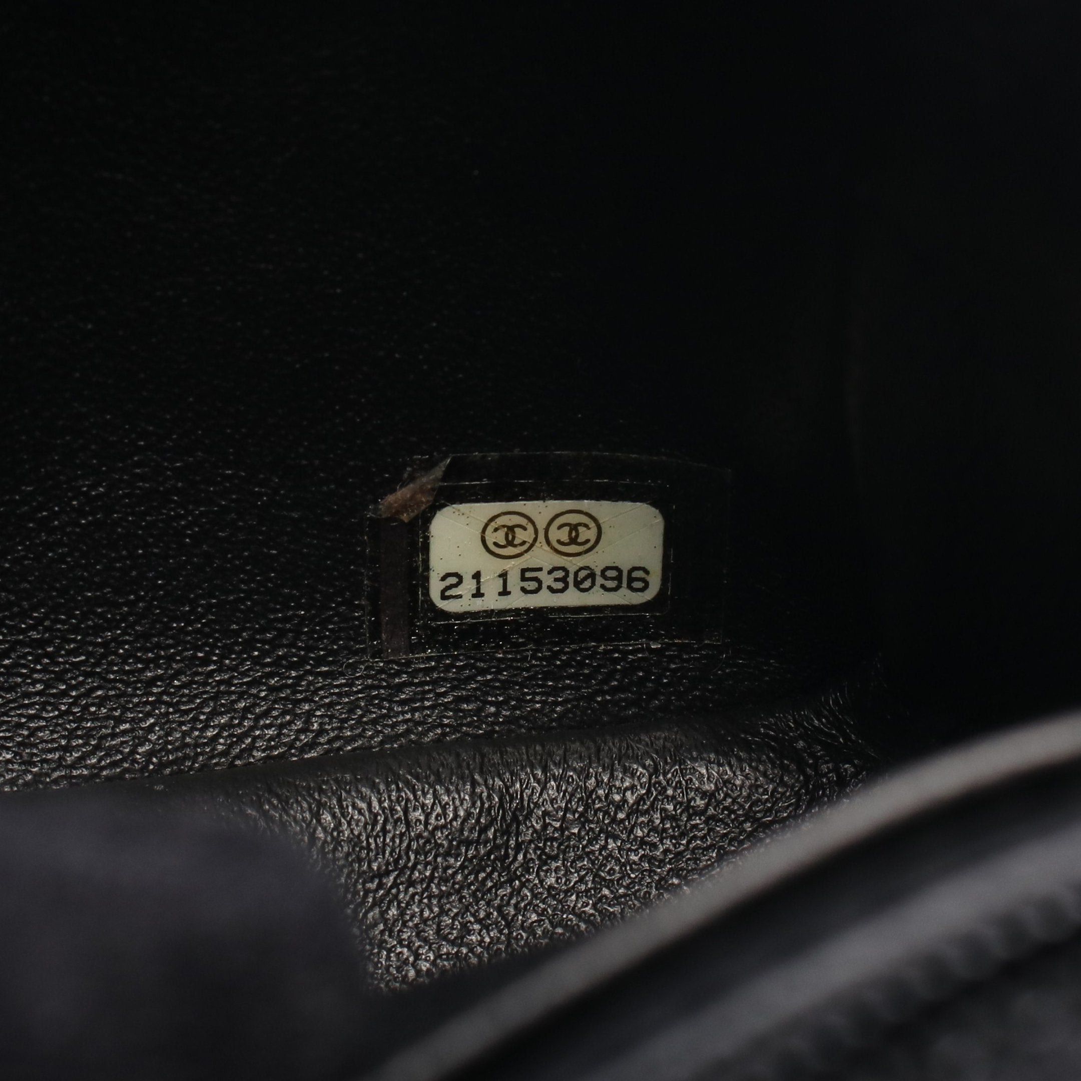 Chanel Chanel Chevron V-Stitch Chain Shoulder Bag Patent Leather Black Silver Hardware Size ONE SIZE - 5 Thumbnail