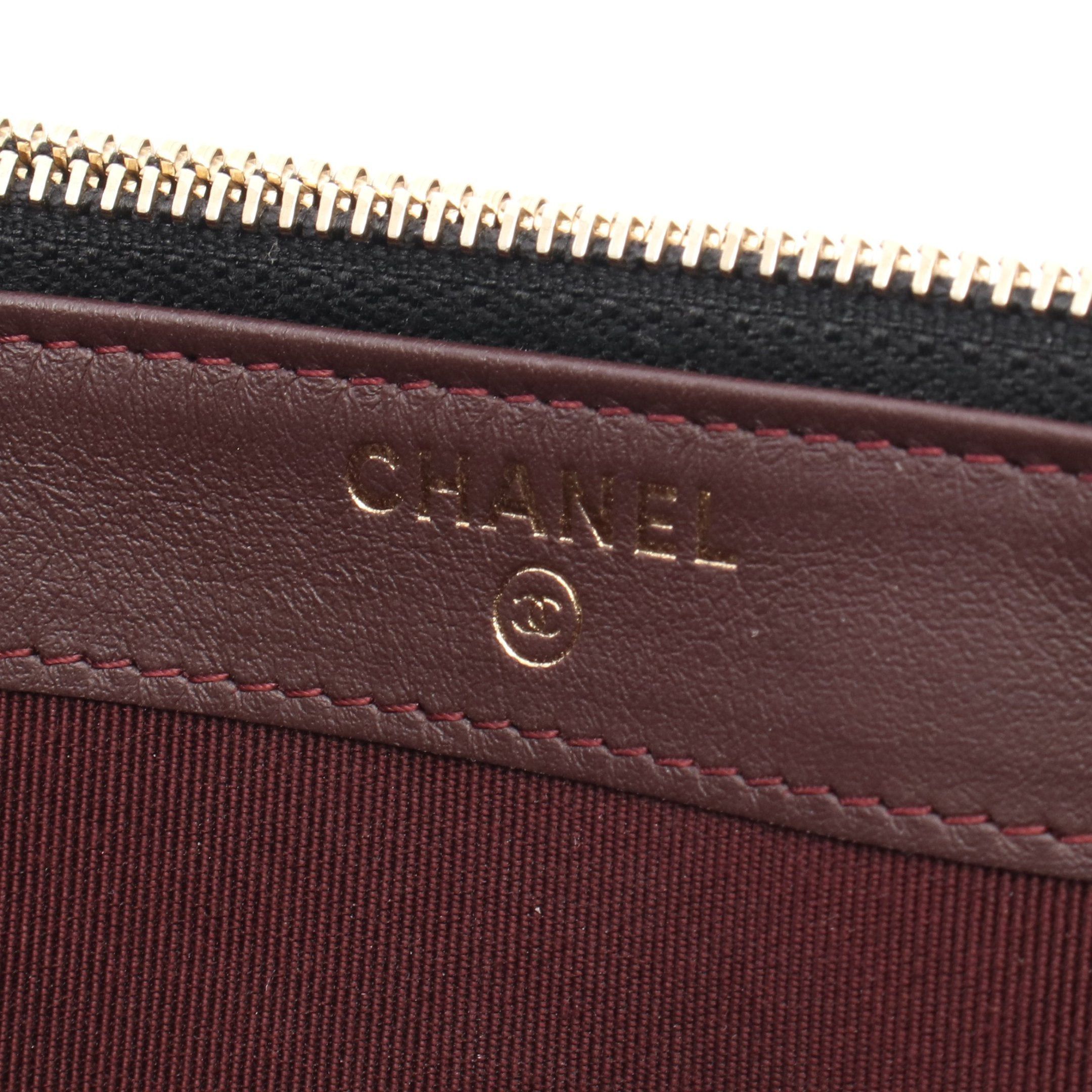 Chanel Chanel 2.55 Matelasse Chain Shoulder Bag Leather Black Gold Hardware Size ONE SIZE - 4 Thumbnail