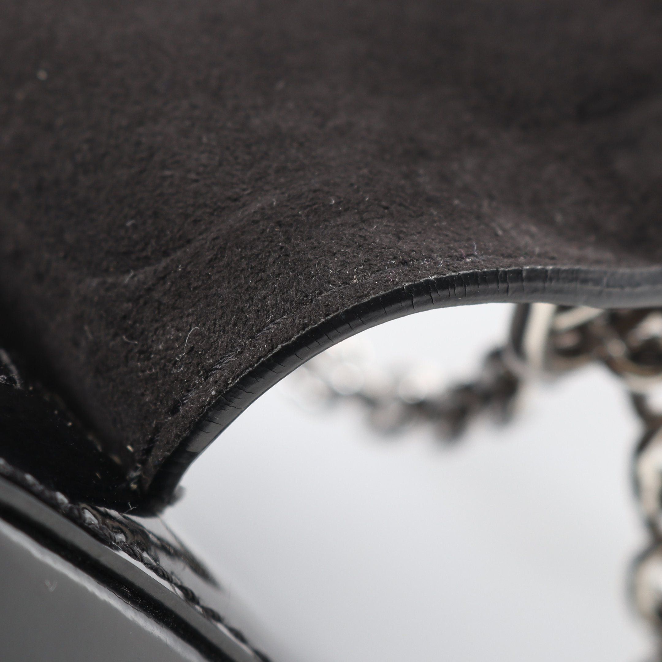 Louis Vuitton Louis Vuitton Twist Pm Noir Chain Shoulder Bag Leather Black Size ONE SIZE - 6 Thumbnail