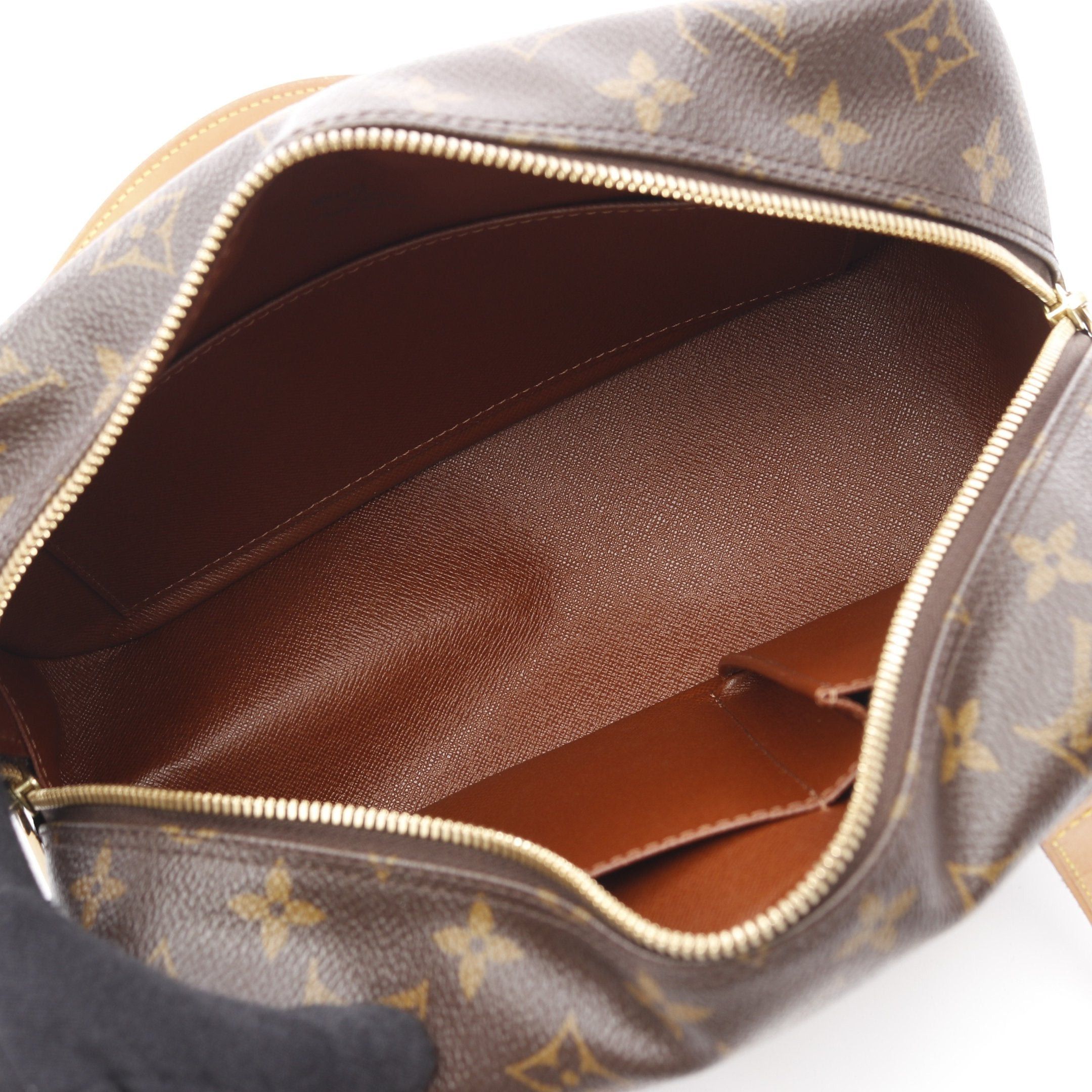 Louis Vuitton Louis Vuitton Cite Mm Monogram Shoulder Bag Leather Brown Size ONE SIZE - 3 Thumbnail