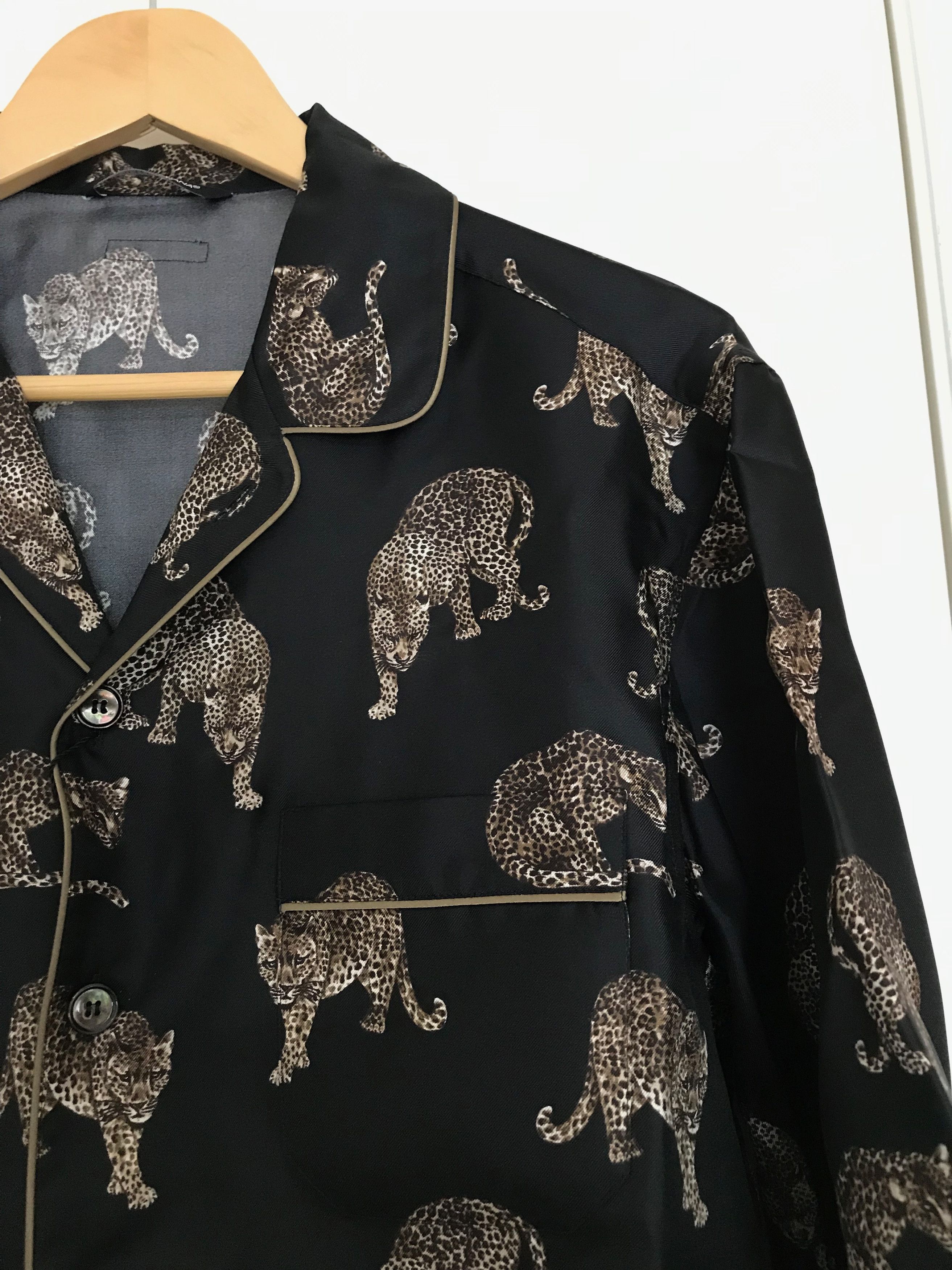 Dolce & Gabbana Silk Leopard Print Shirt [sz US15/EU38] Size US M / EU 48-50 / 2 - 3 Thumbnail