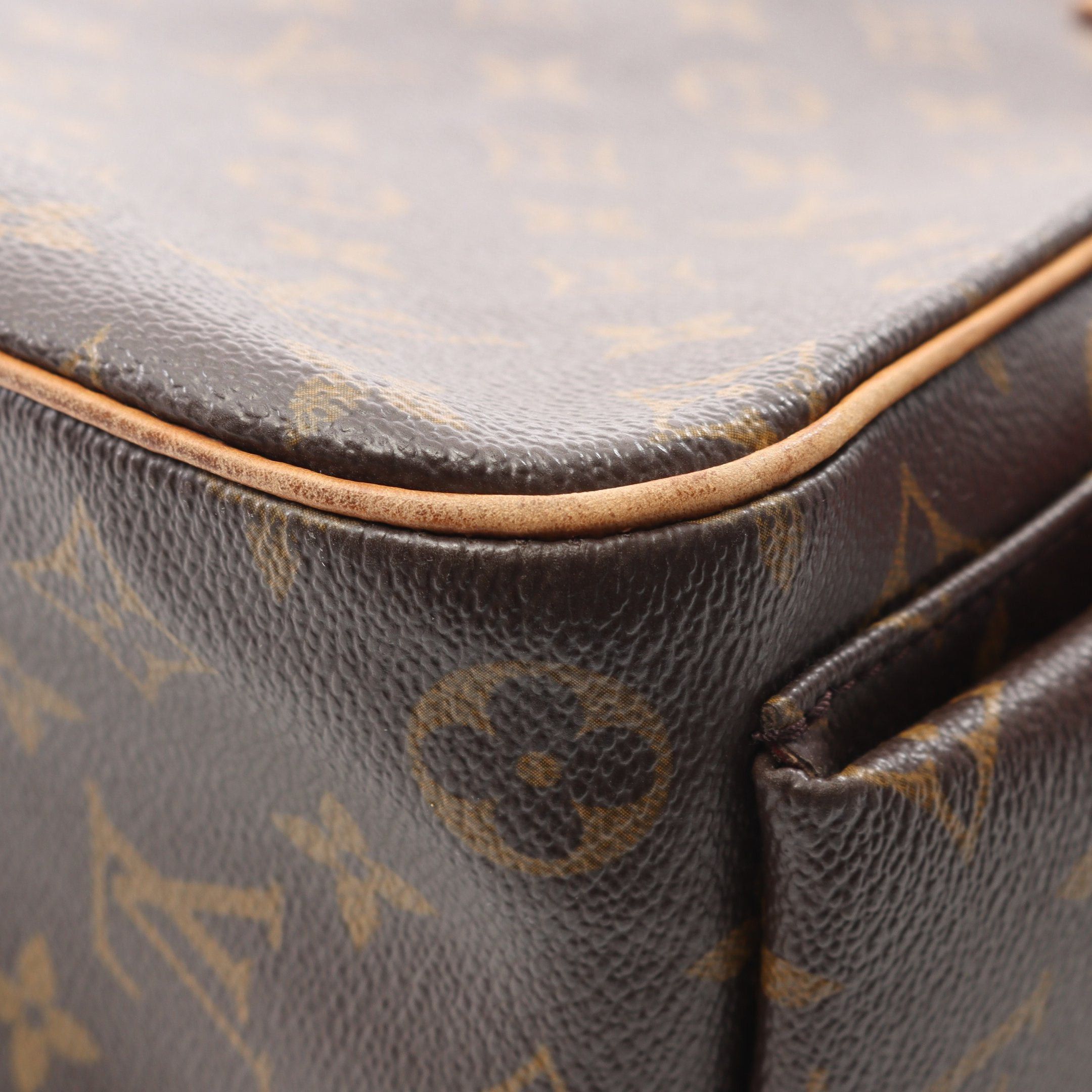 Louis Vuitton Louis Vuitton Exantricite Monogram Handbag Leather Brown Size ONE SIZE - 10 Thumbnail