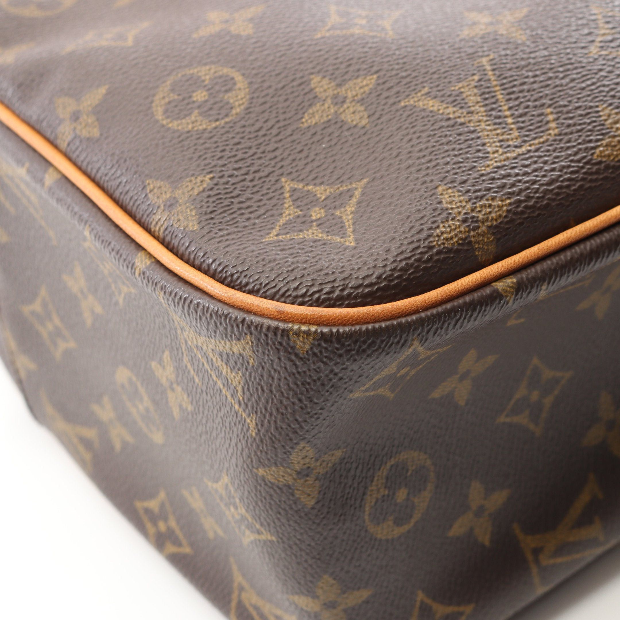 Louis Vuitton Louis Vuitton Cite Gm Monogram Shoulder Bag Leather Brown Size ONE SIZE - 8 Thumbnail