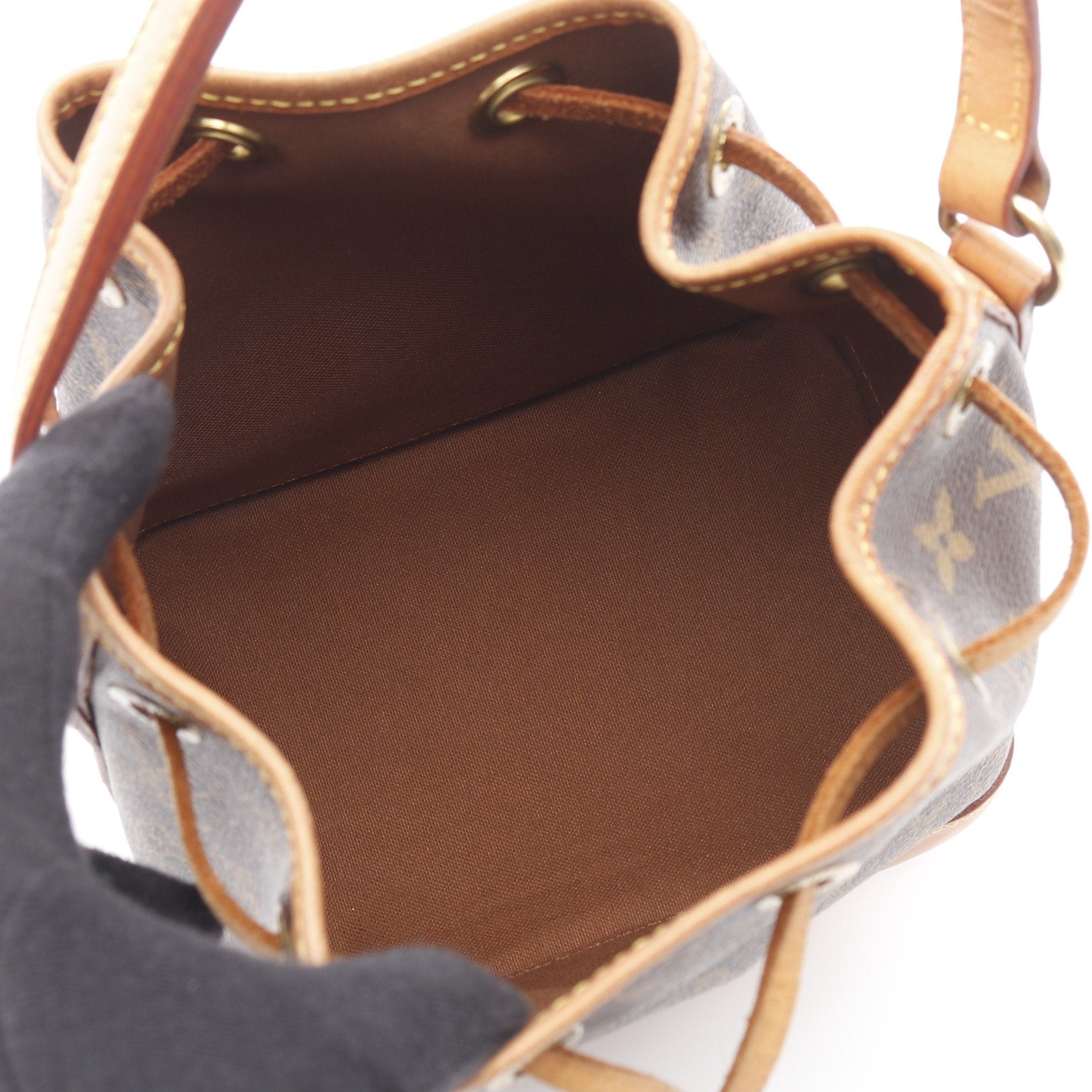 Louis Vuitton Louis Vuitton Mininoe Monogram Handbag Leather Brown Size ONE SIZE - 3 Thumbnail