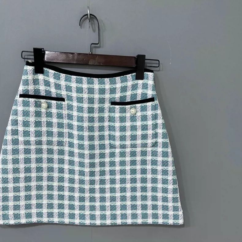 Prada Plaid Short Skirt with Pearl Buttons Size 40" / US 18 - 3 Thumbnail