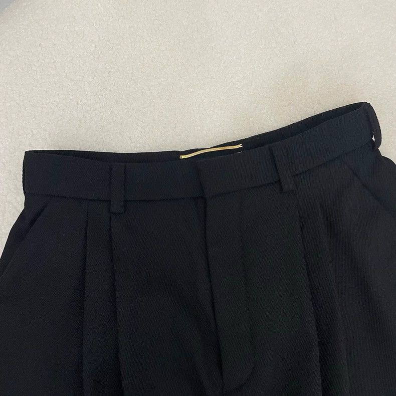Yves Saint Laurent YSL Black Casual Pleated Shorts Size 34 Size US 34 / EU 50 - 2 Thumbnail