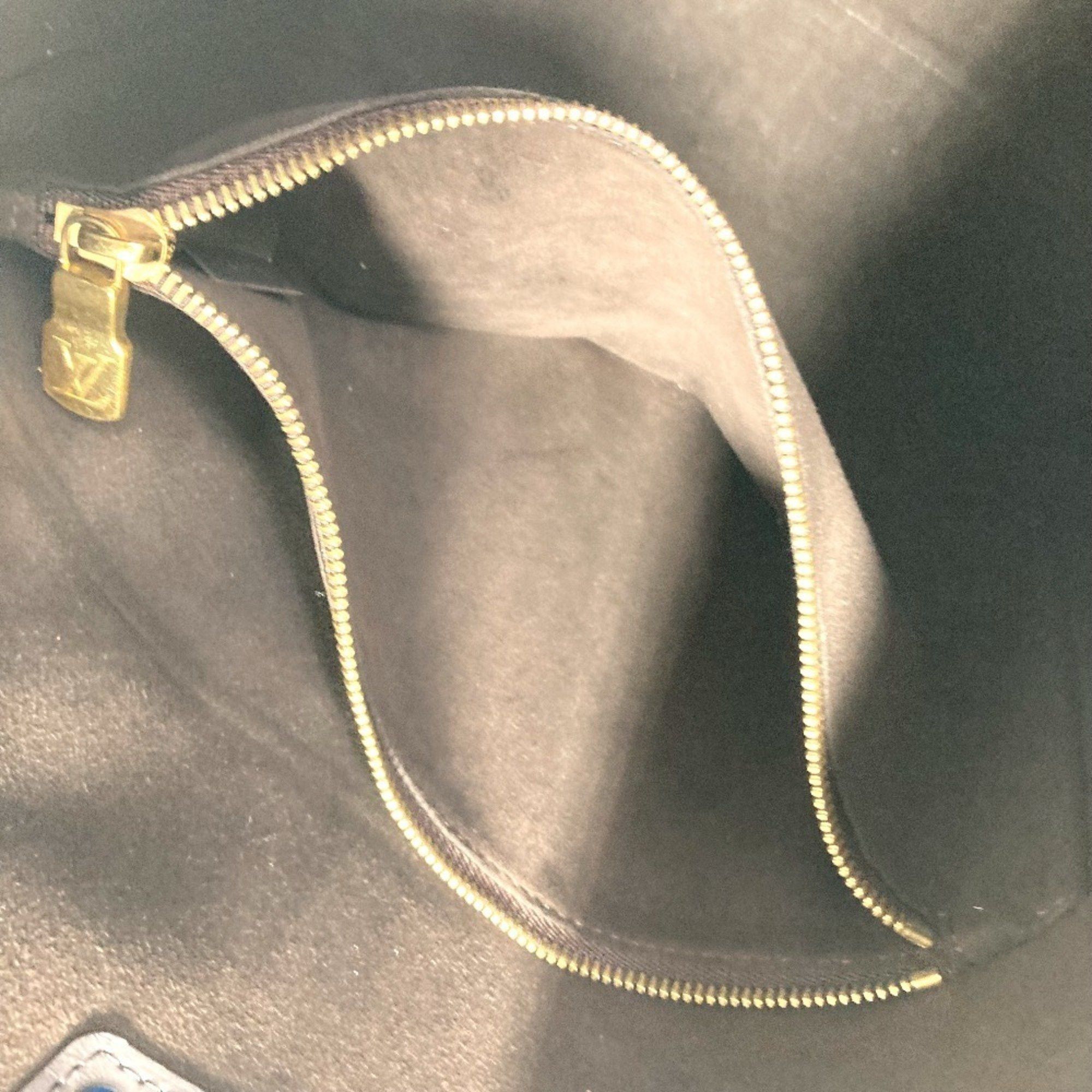 Louis Vuitton Louis Vuitton Pacific Pilot handbag Size ONE SIZE - 12 Thumbnail