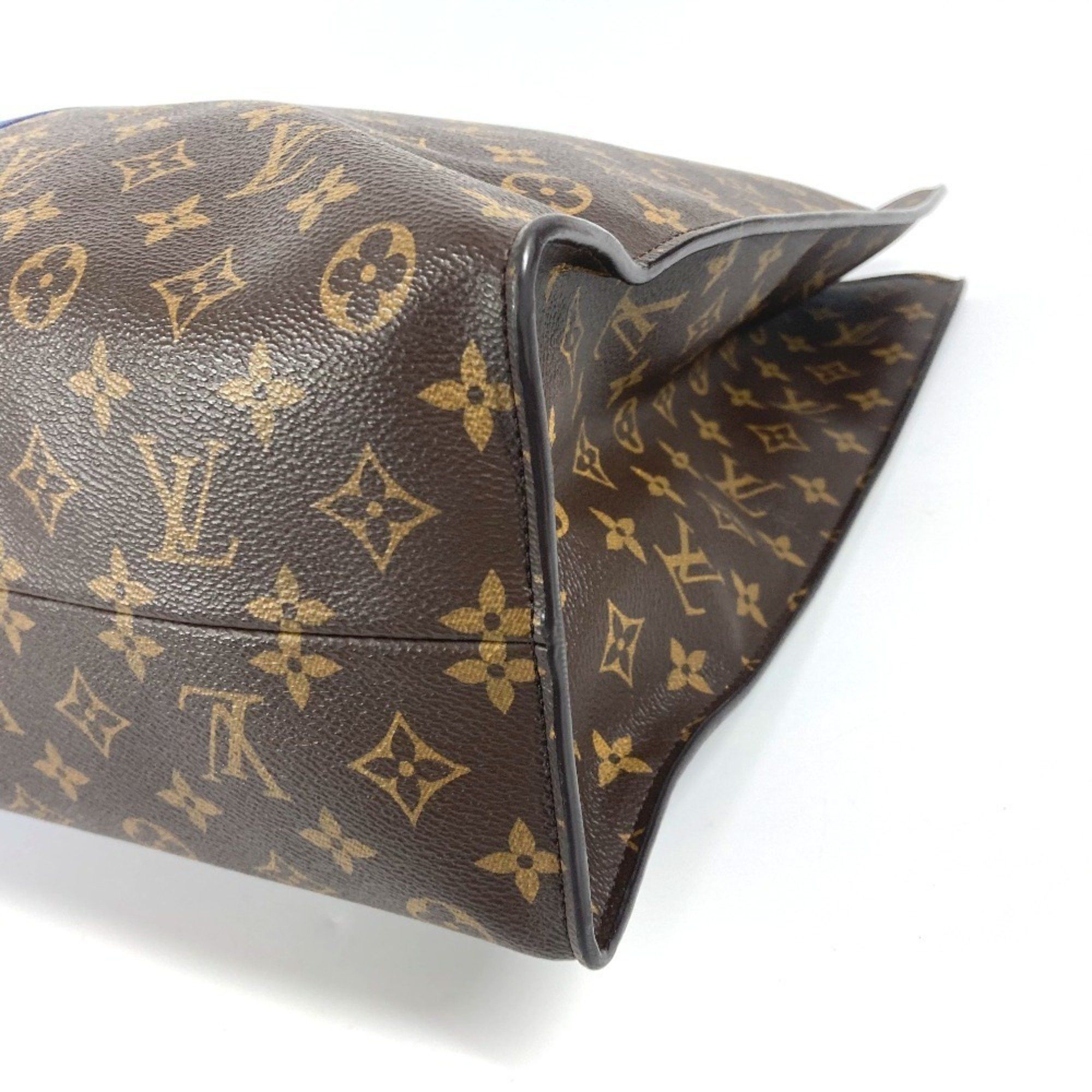 Louis Vuitton Louis Vuitton Pacific Pilot handbag Size ONE SIZE - 6 Thumbnail