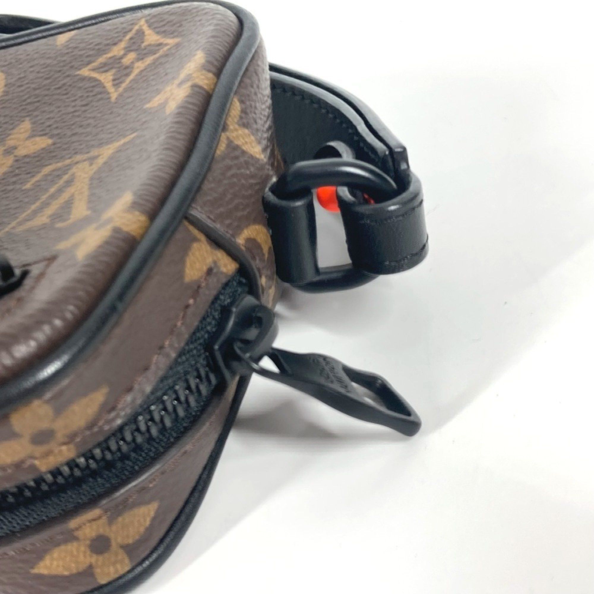 Louis Vuitton Louis Vuitton Volga clutch Size ONE SIZE - 17 Thumbnail