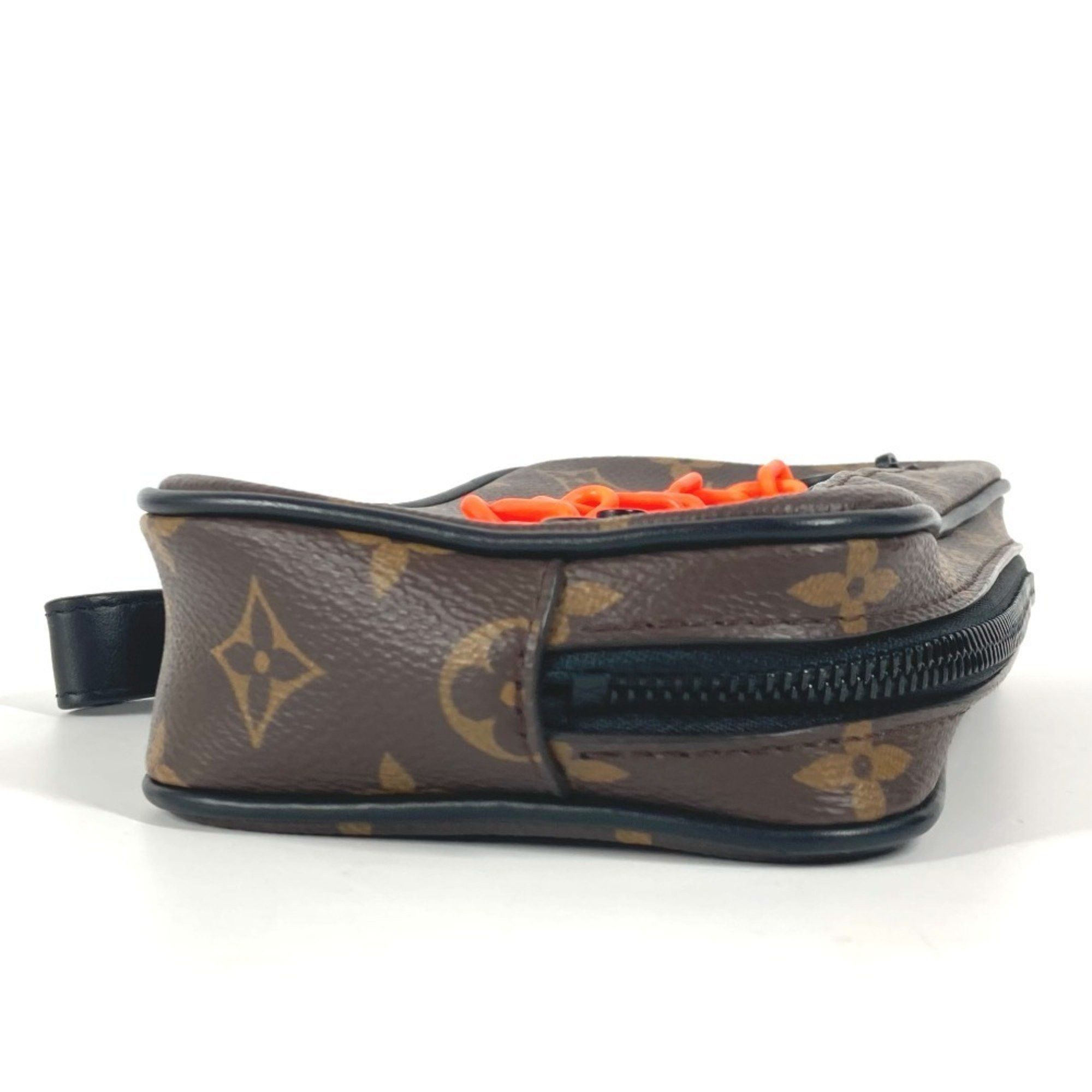 Louis Vuitton Louis Vuitton Volga clutch Size ONE SIZE - 3 Thumbnail